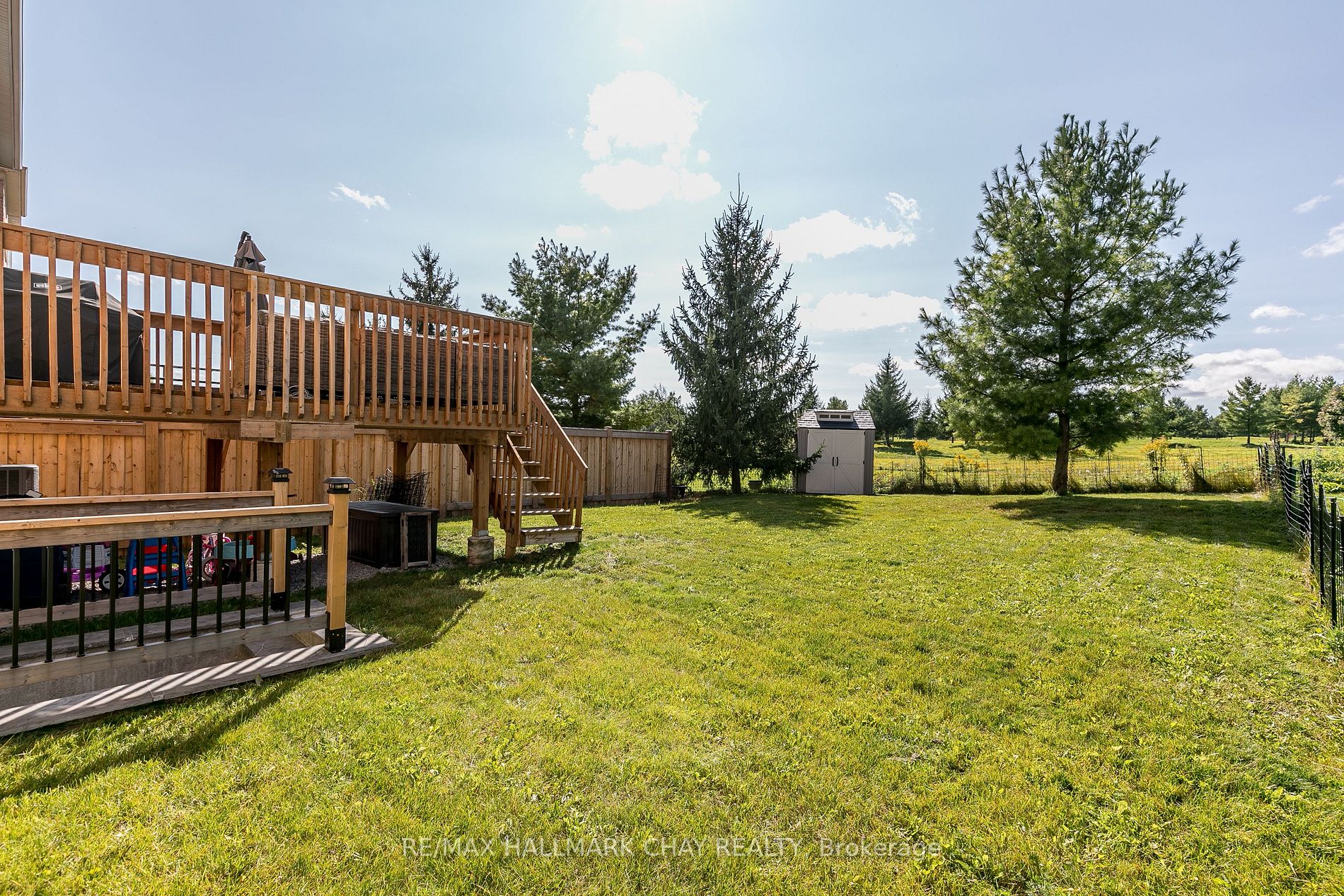 142 Inverness Way