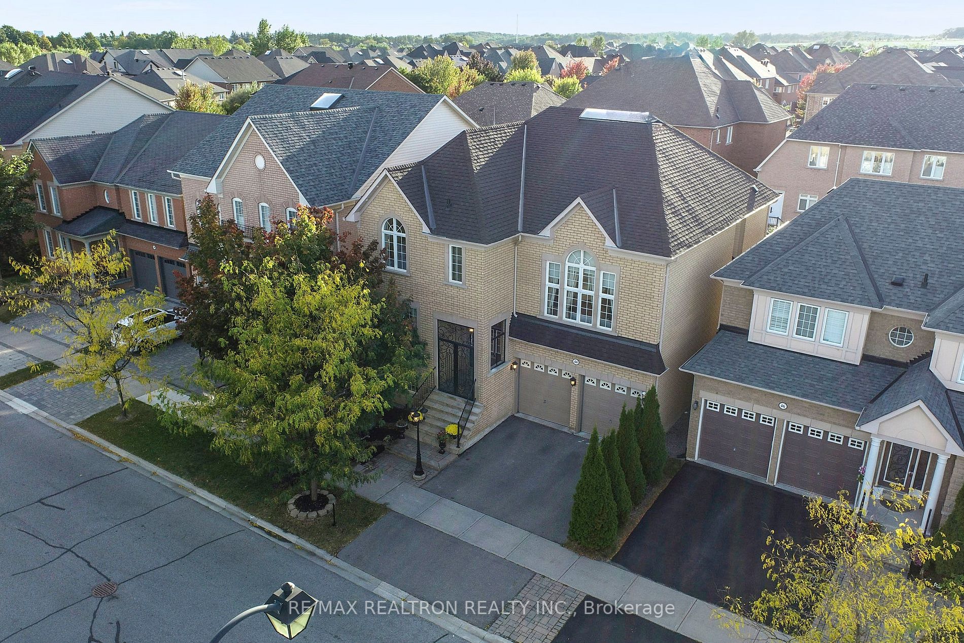 44 Alpaca Dr