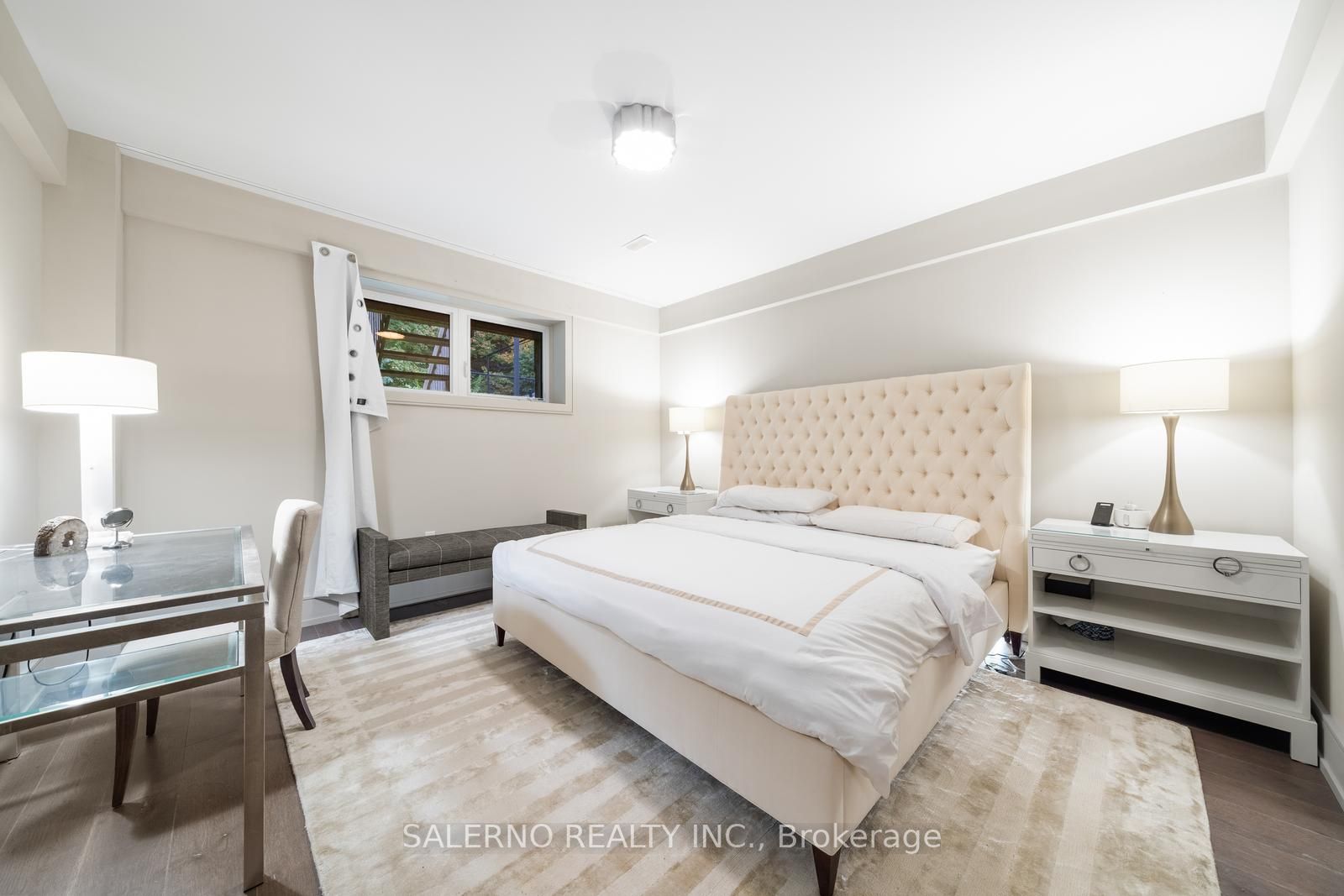 211 Grand Vellore Cres