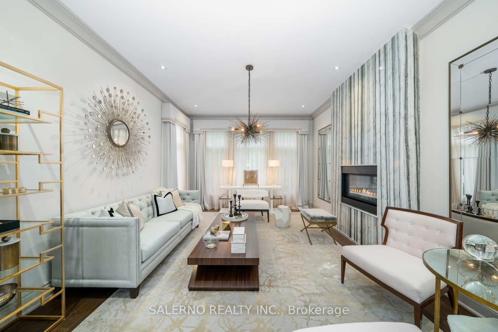 211 Grand Vellore Cres