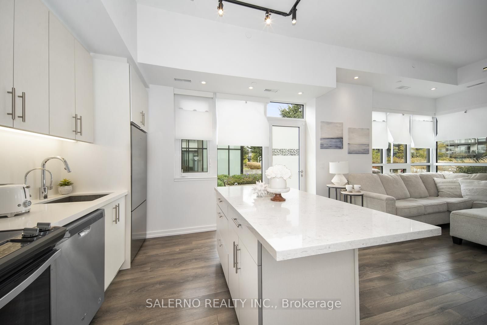 233 Broward Way #11
