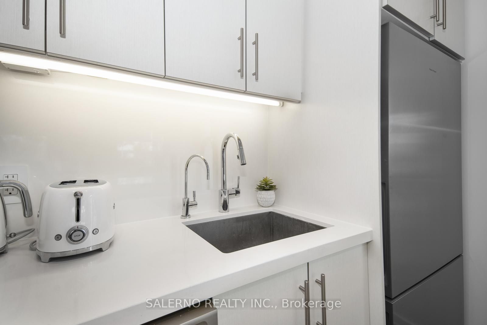 233 Broward Way #11