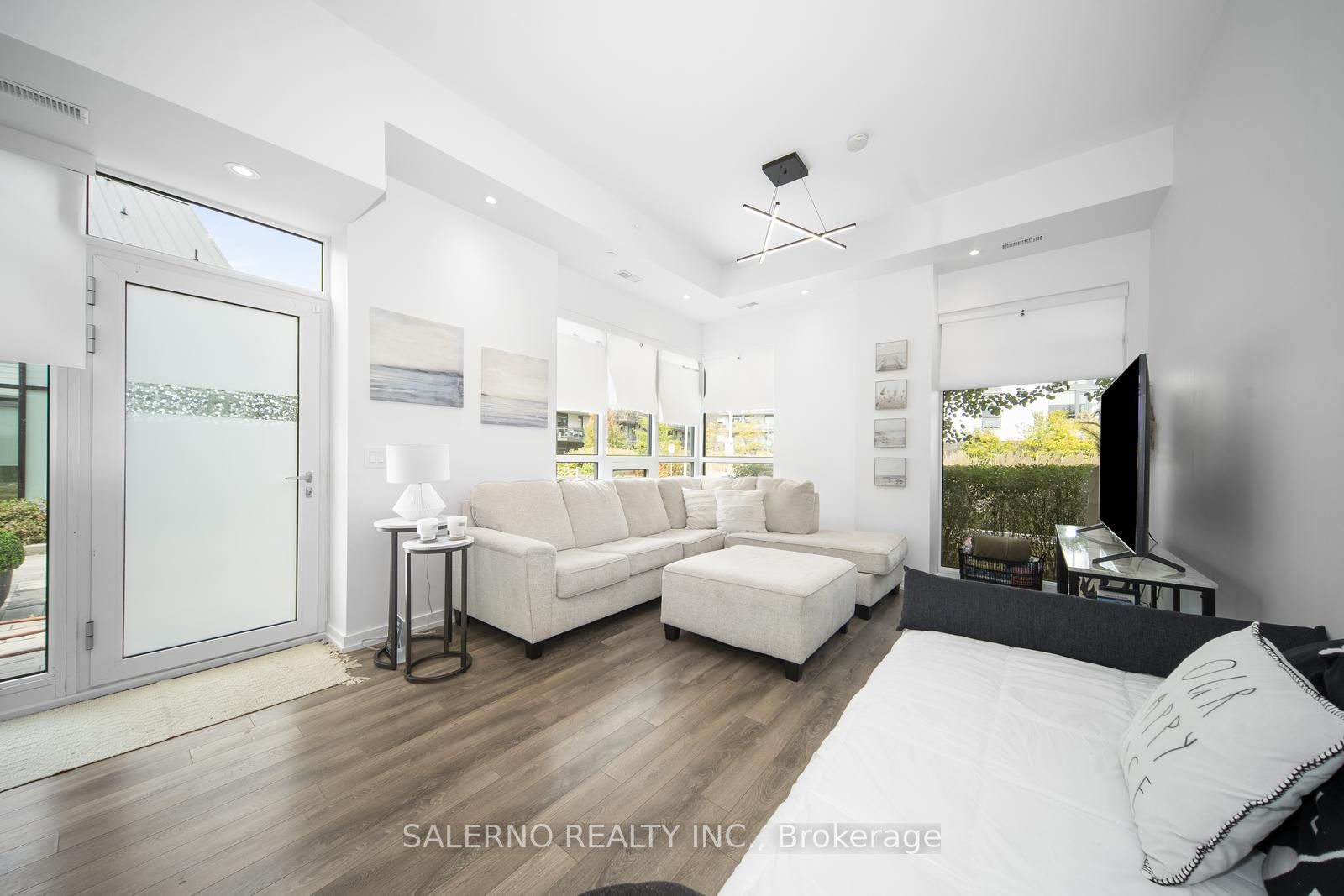 233 Broward Way #11