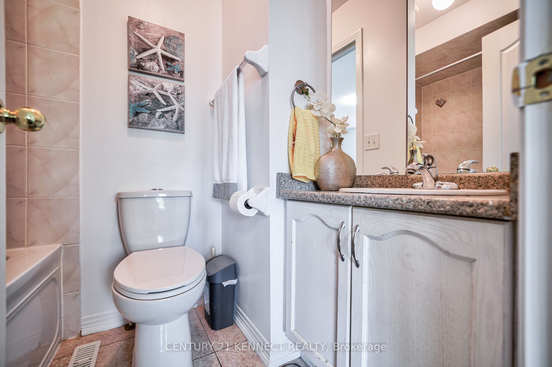 405 Dowson Loop
