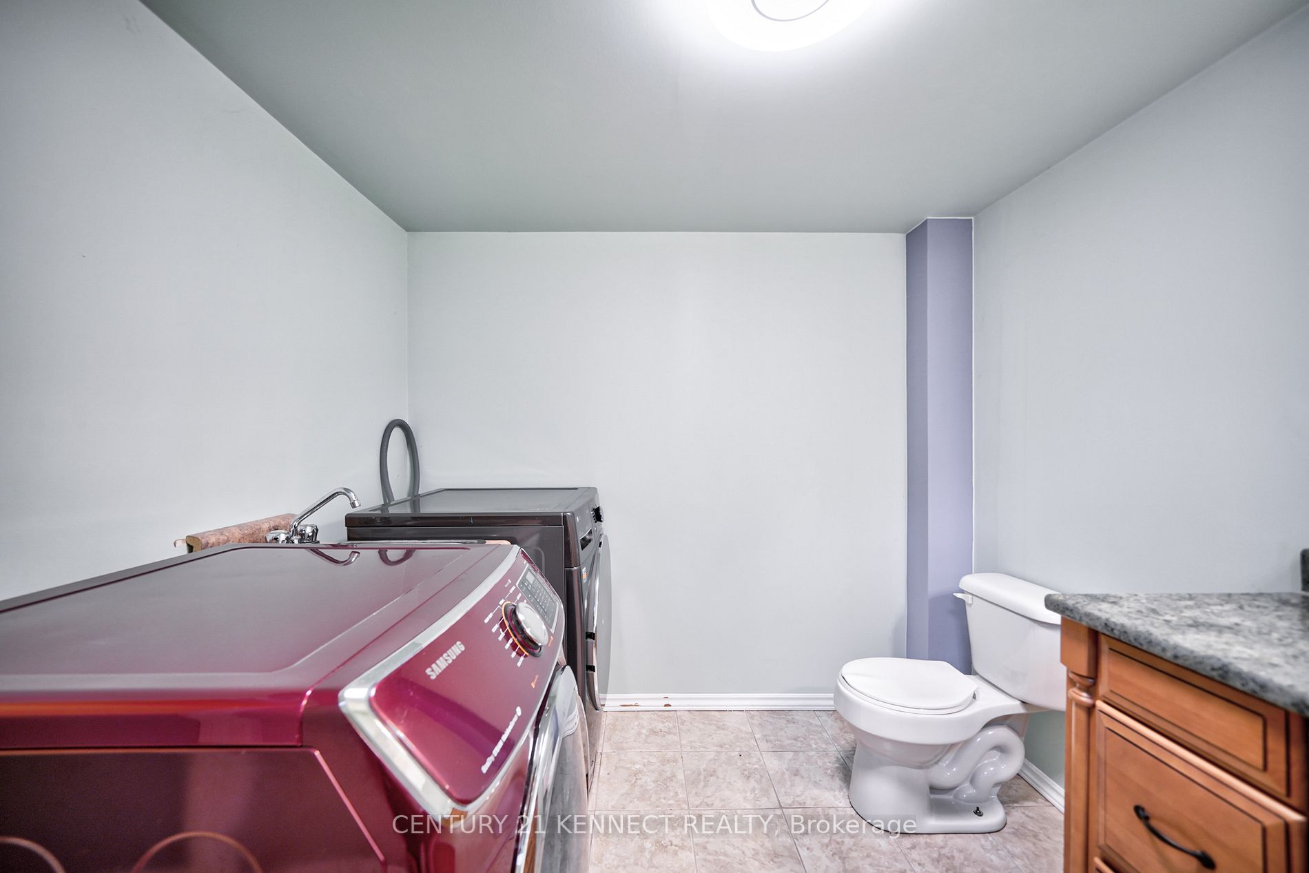 405 Dowson Loop