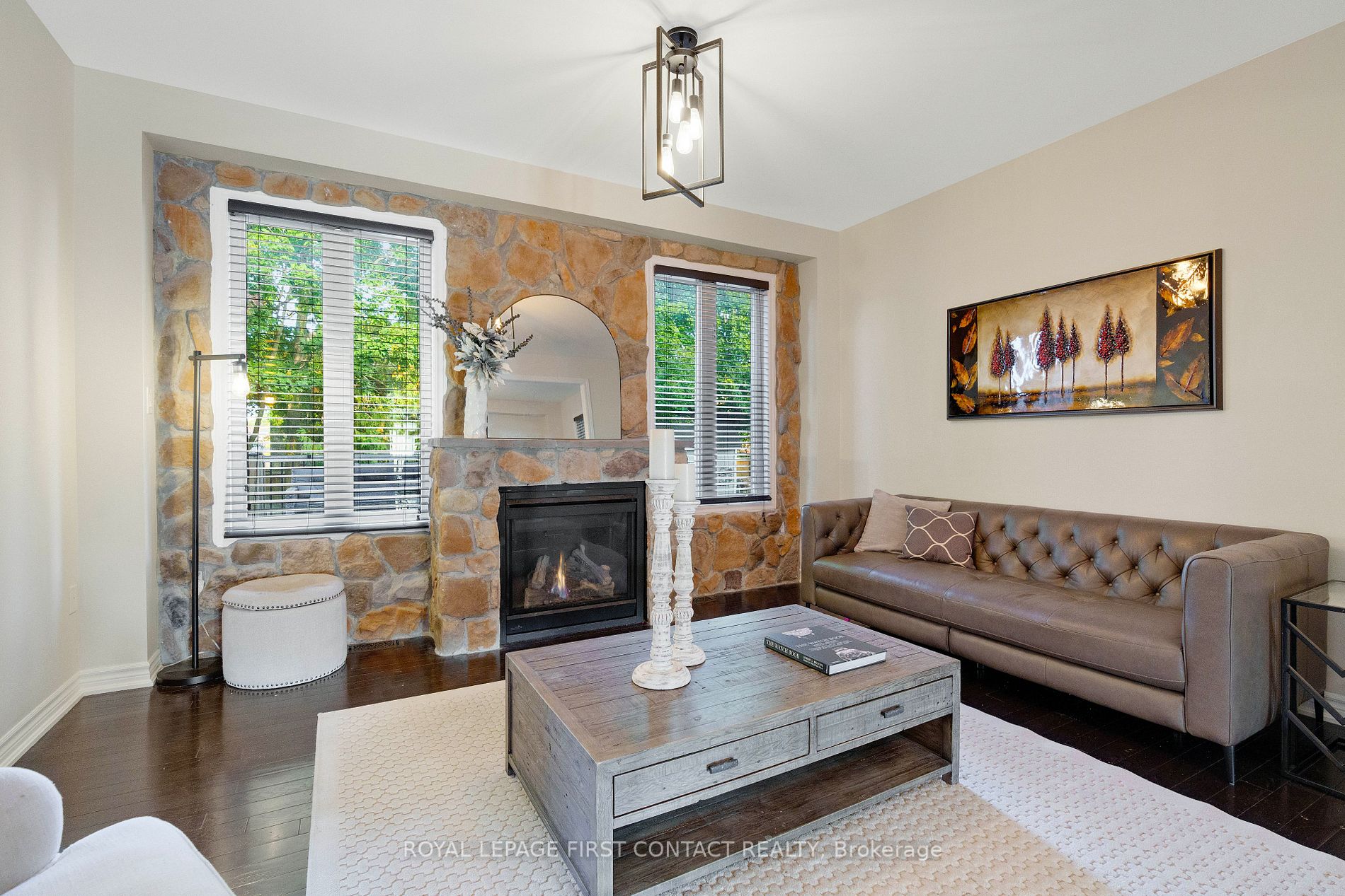 2192 Dawson Cres