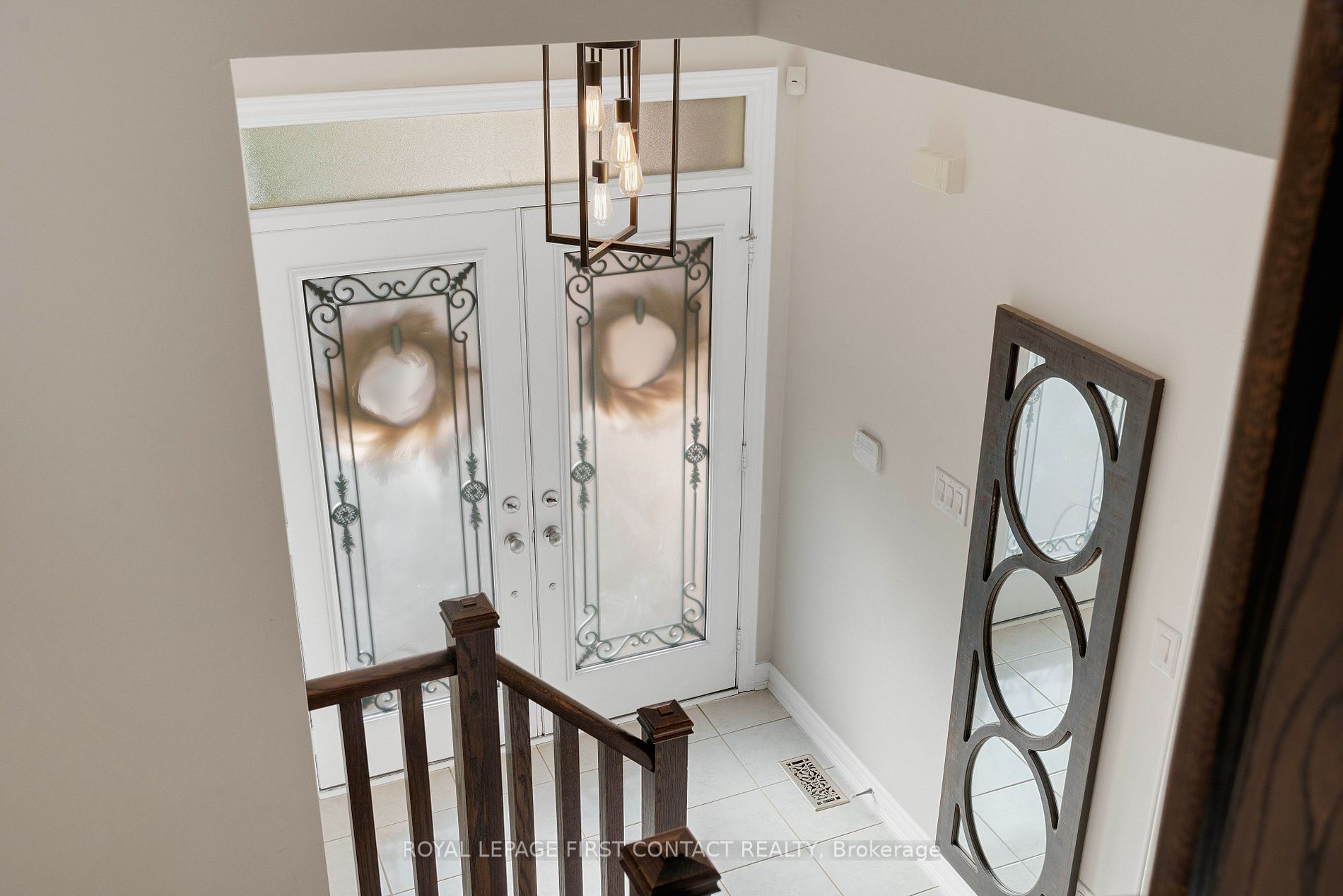 2192 Dawson Cres