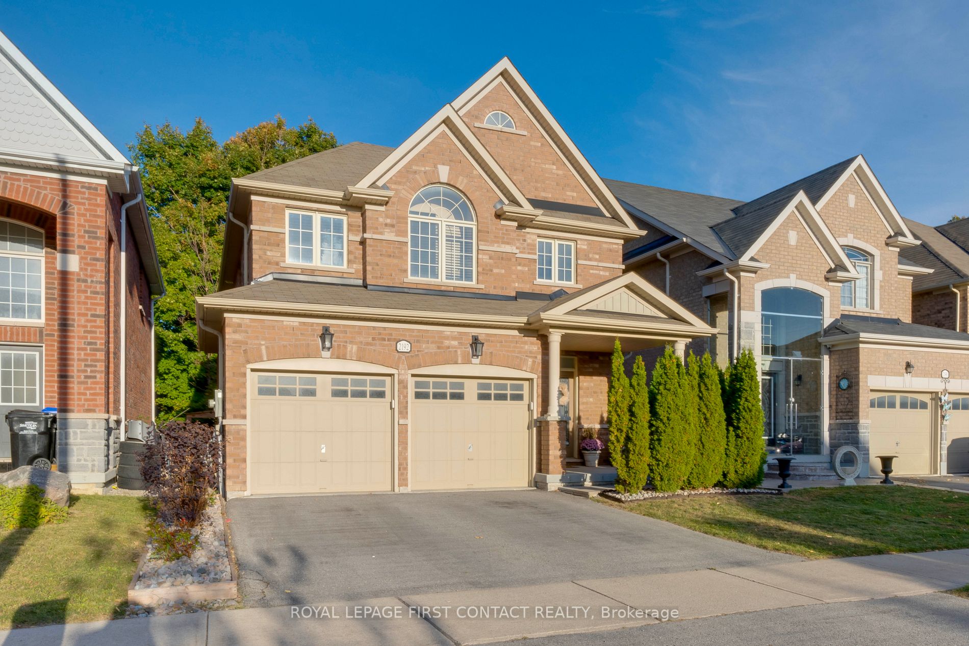 2192 Dawson Cres