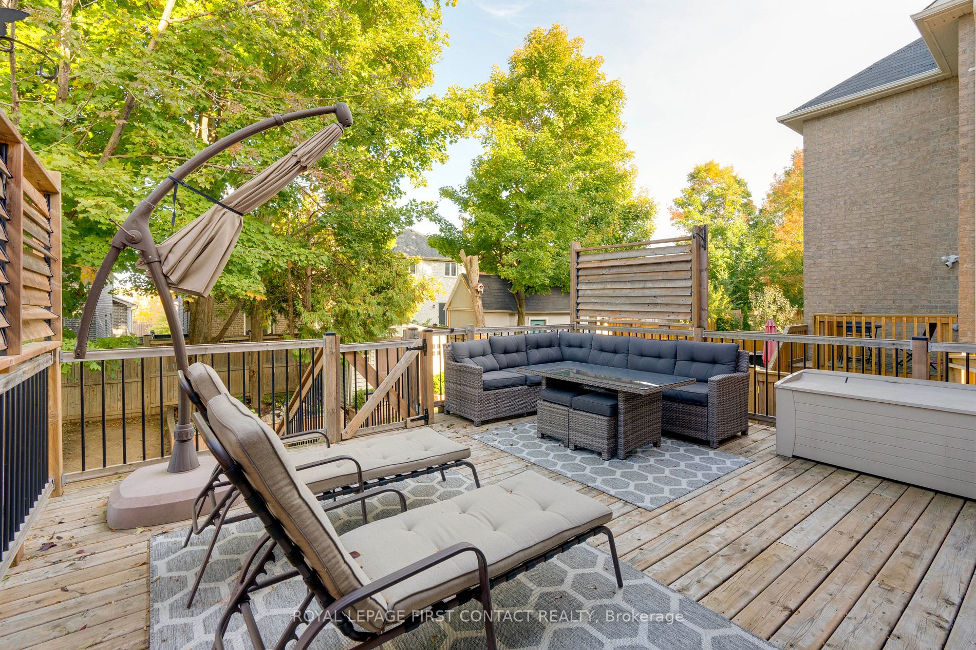2192 Dawson Cres