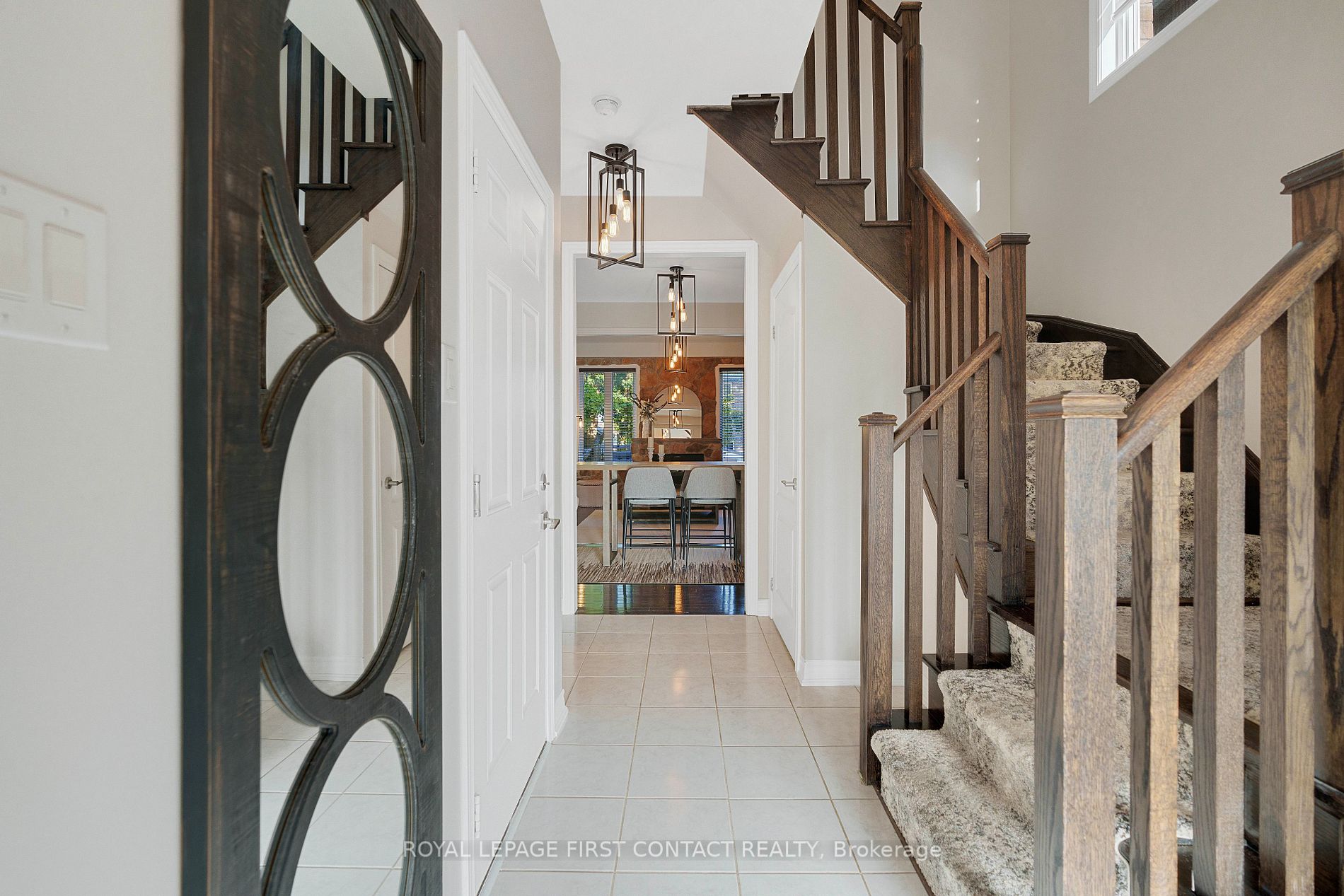 2192 Dawson Cres