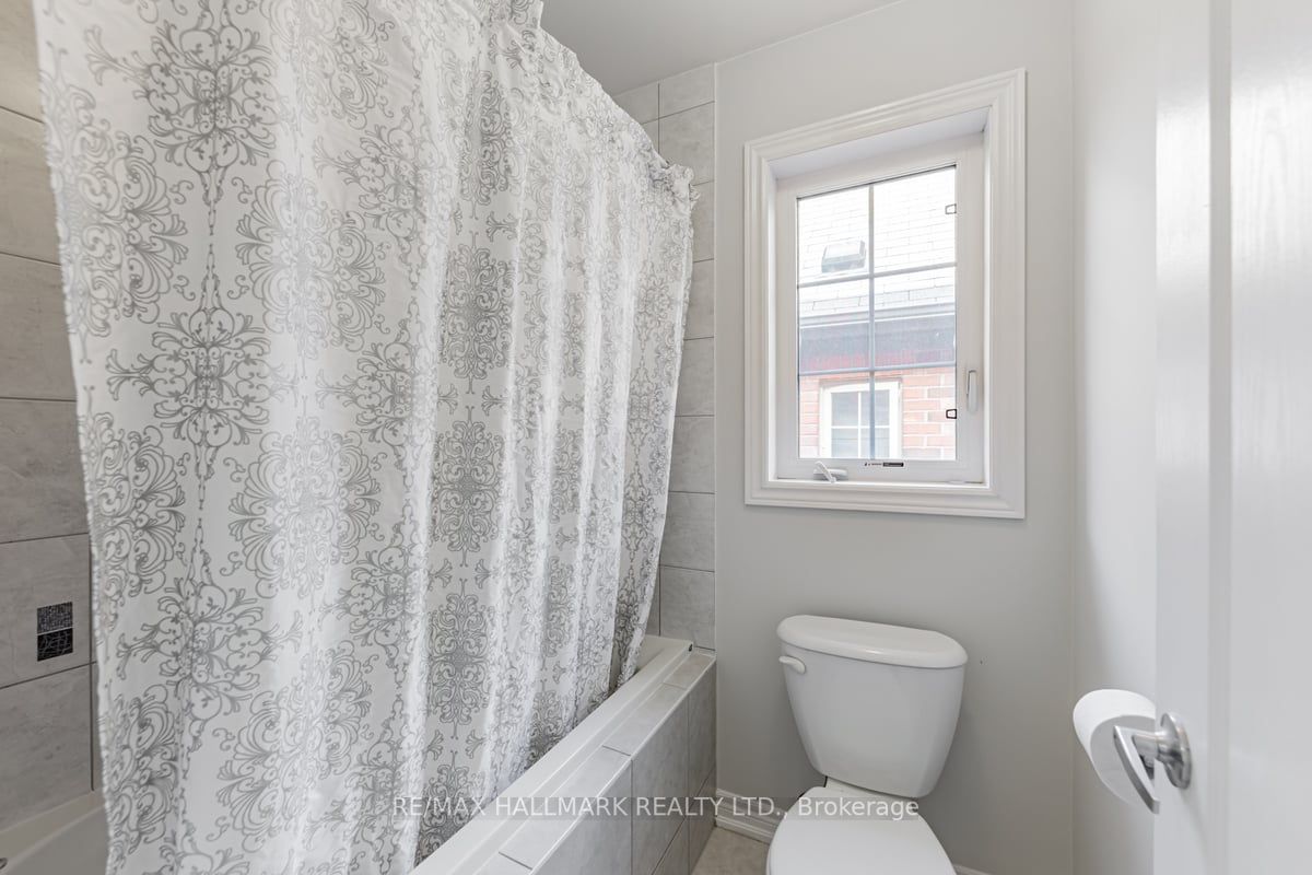 92 Glenheron Cres