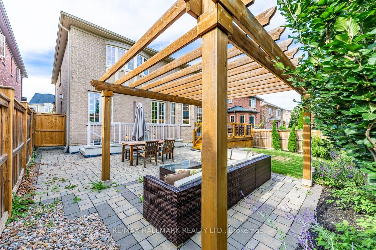 92 Glenheron Cres