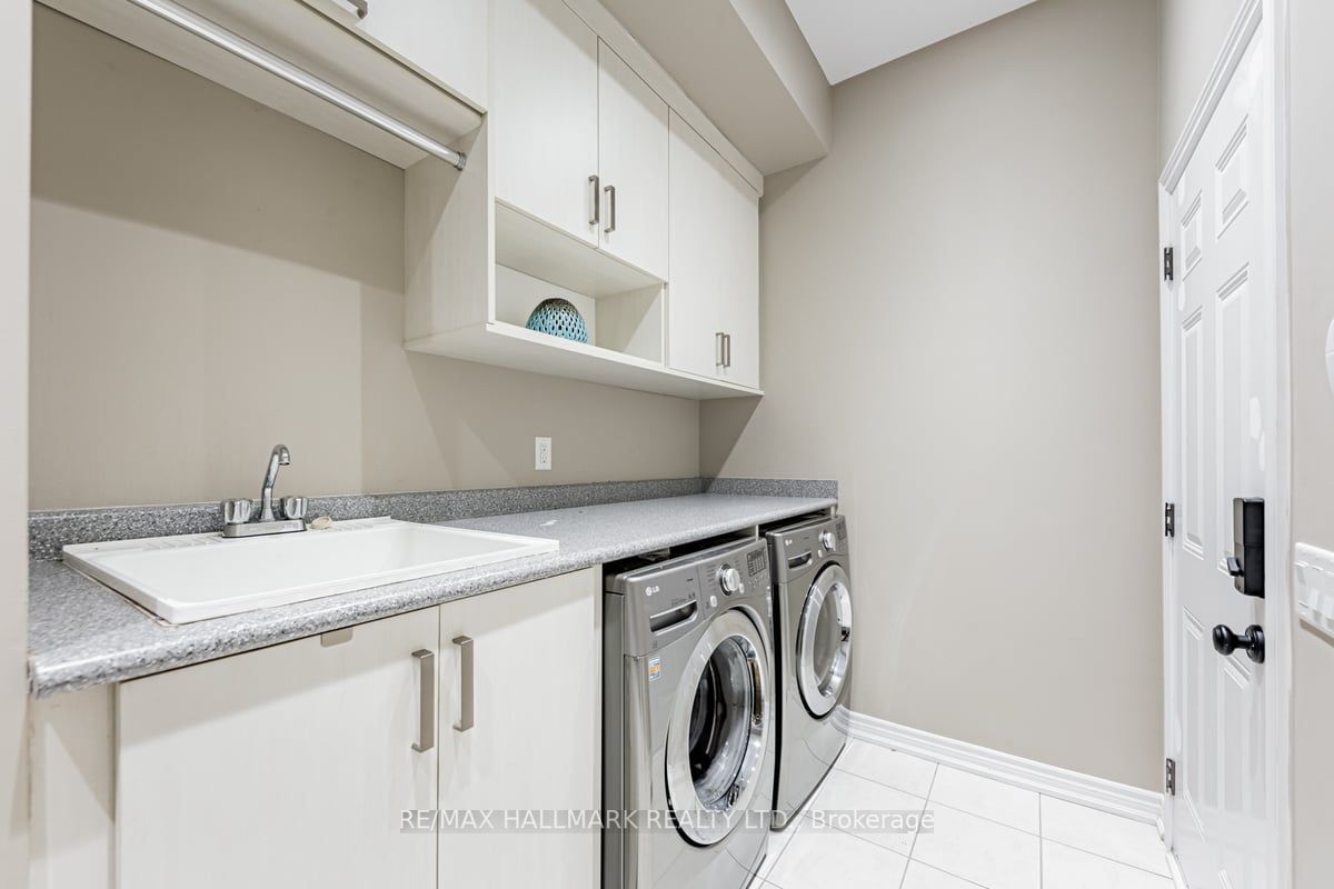 92 Glenheron Cres