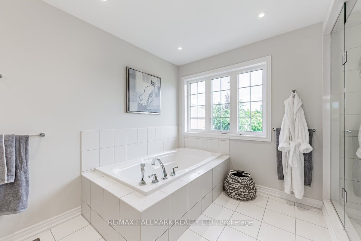 92 Glenheron Cres