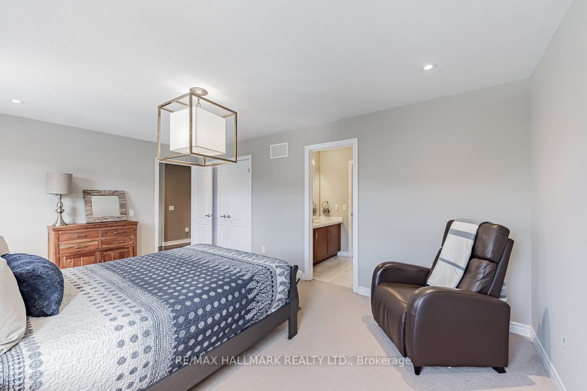 92 Glenheron Cres