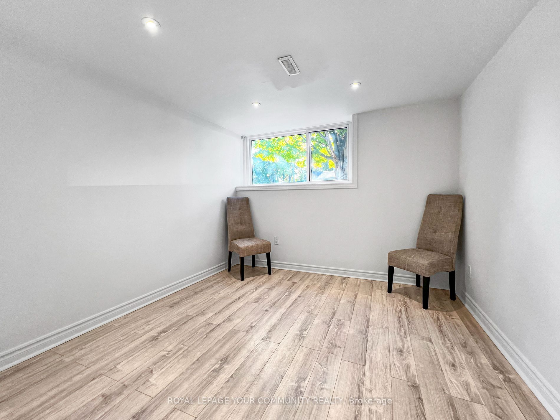 29 Starlight Crescent E