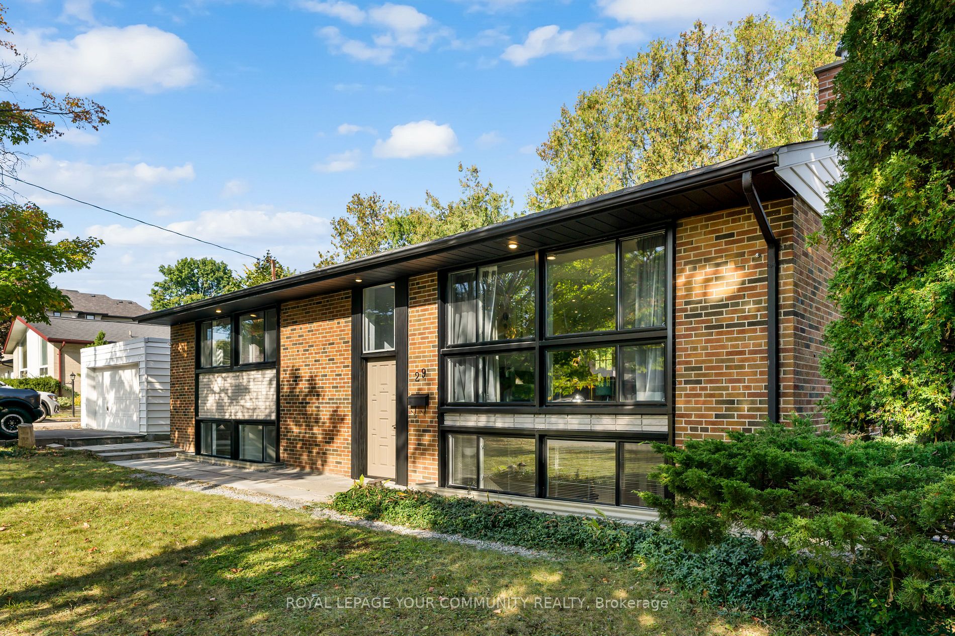 29 Starlight Crescent E