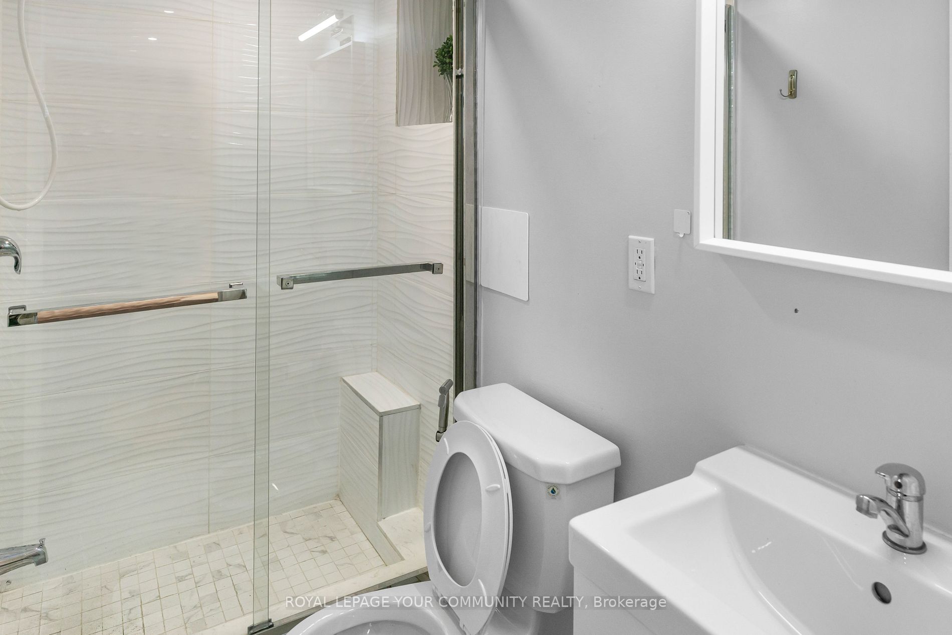 29 Starlight Crescent E