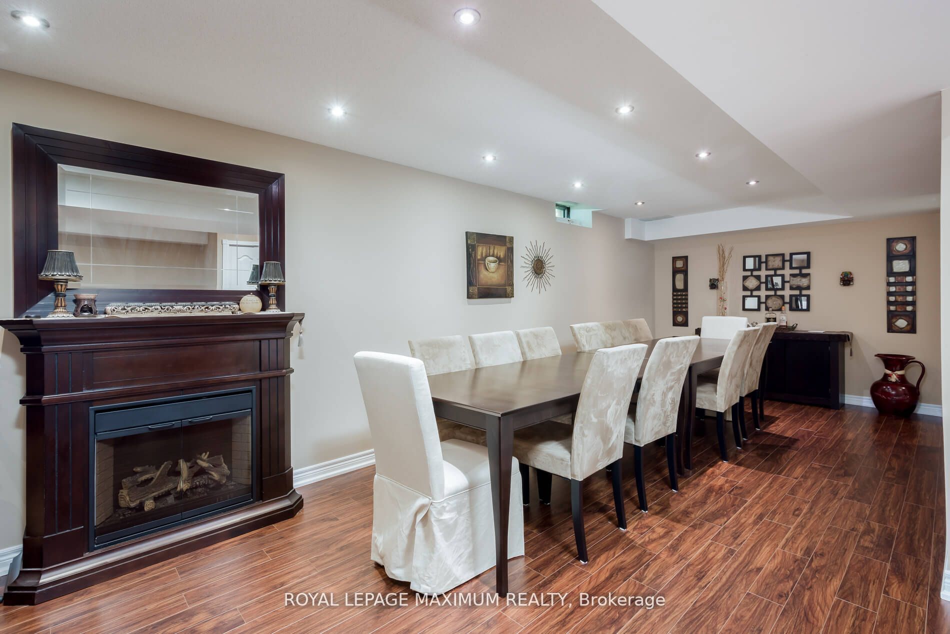 241 Veneto Dr
