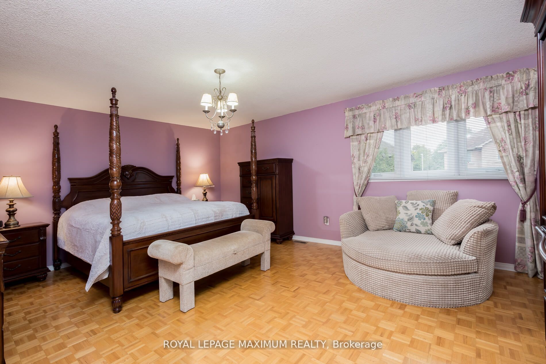 241 Veneto Dr