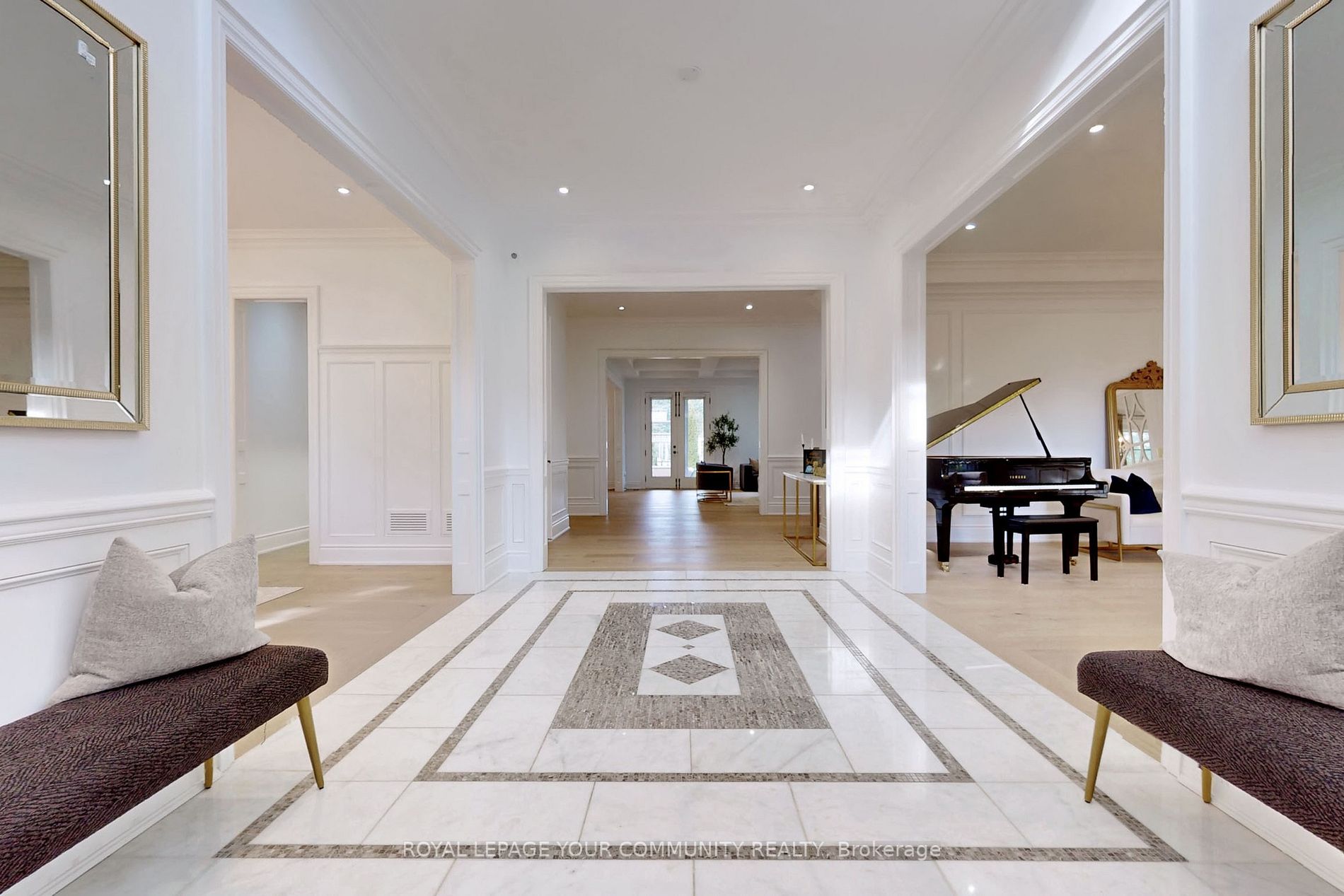 111 Lake Woods Dr