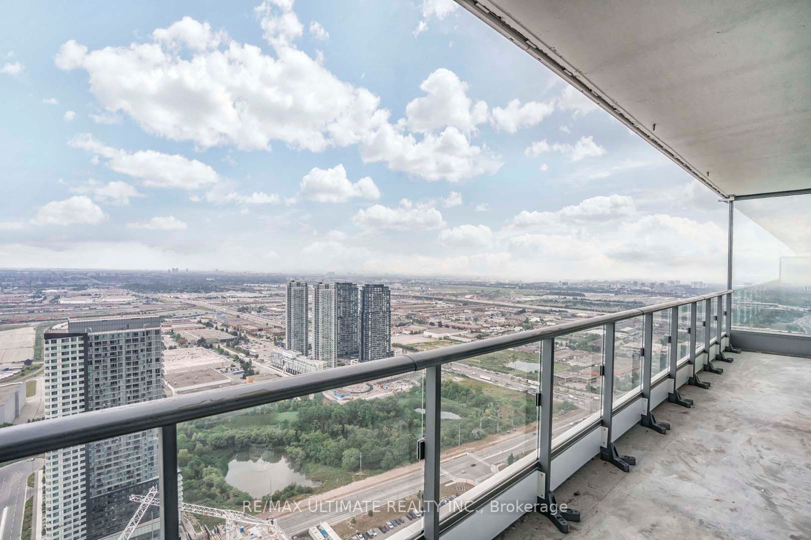 950 Portage Pkwy, #5306
