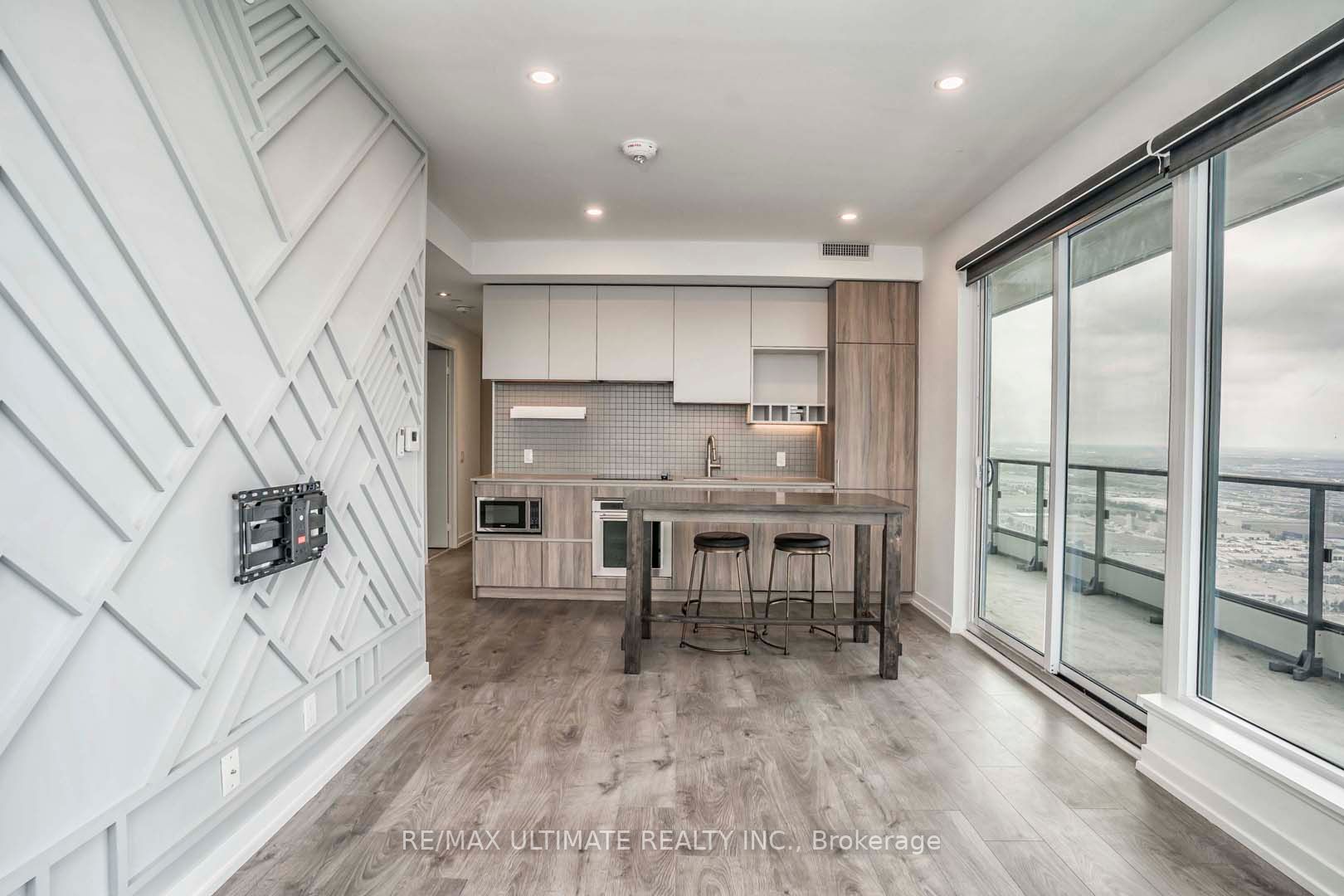 950 Portage Pkwy, #5306