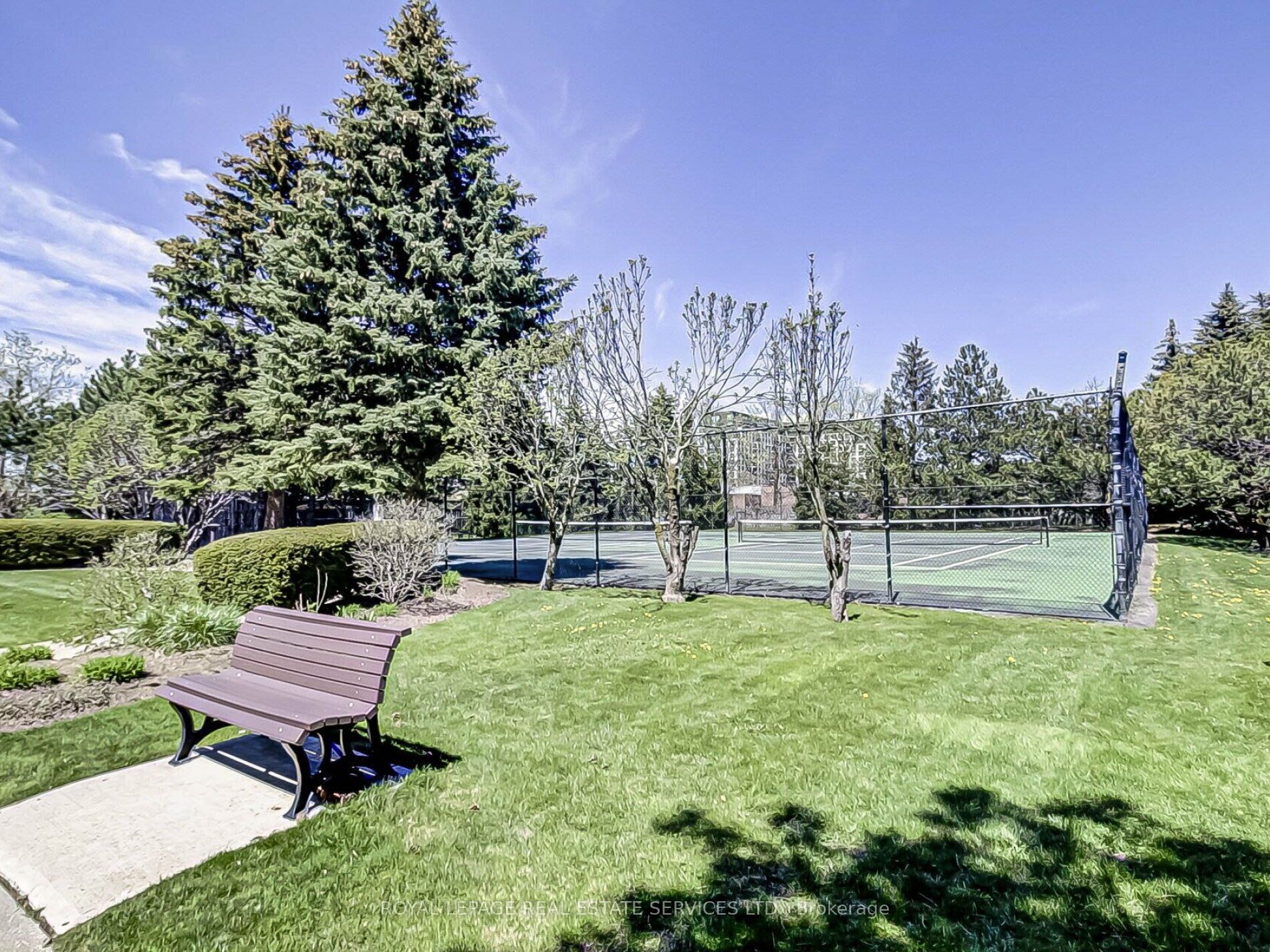 32 Clarissa Drive, #121