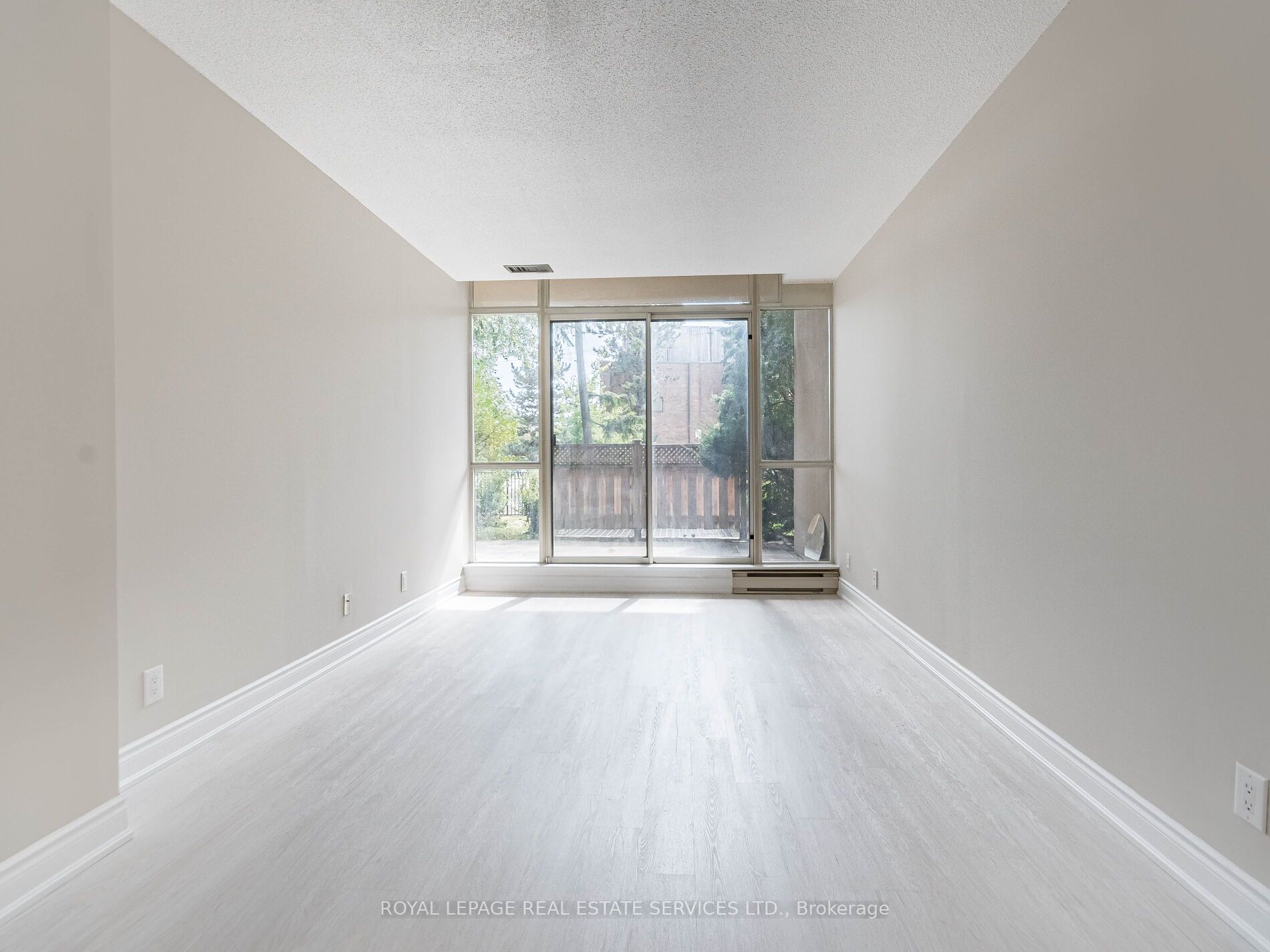 32 Clarissa Drive, #121