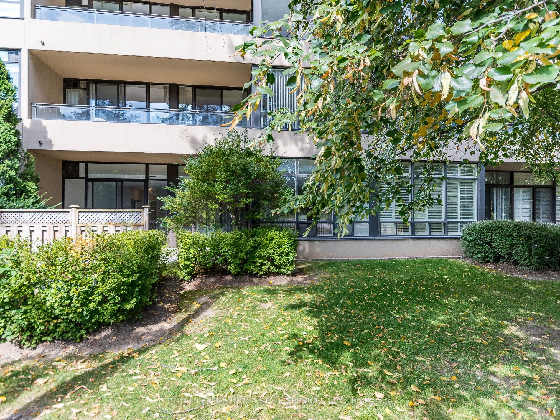 32 Clarissa Drive, #121
