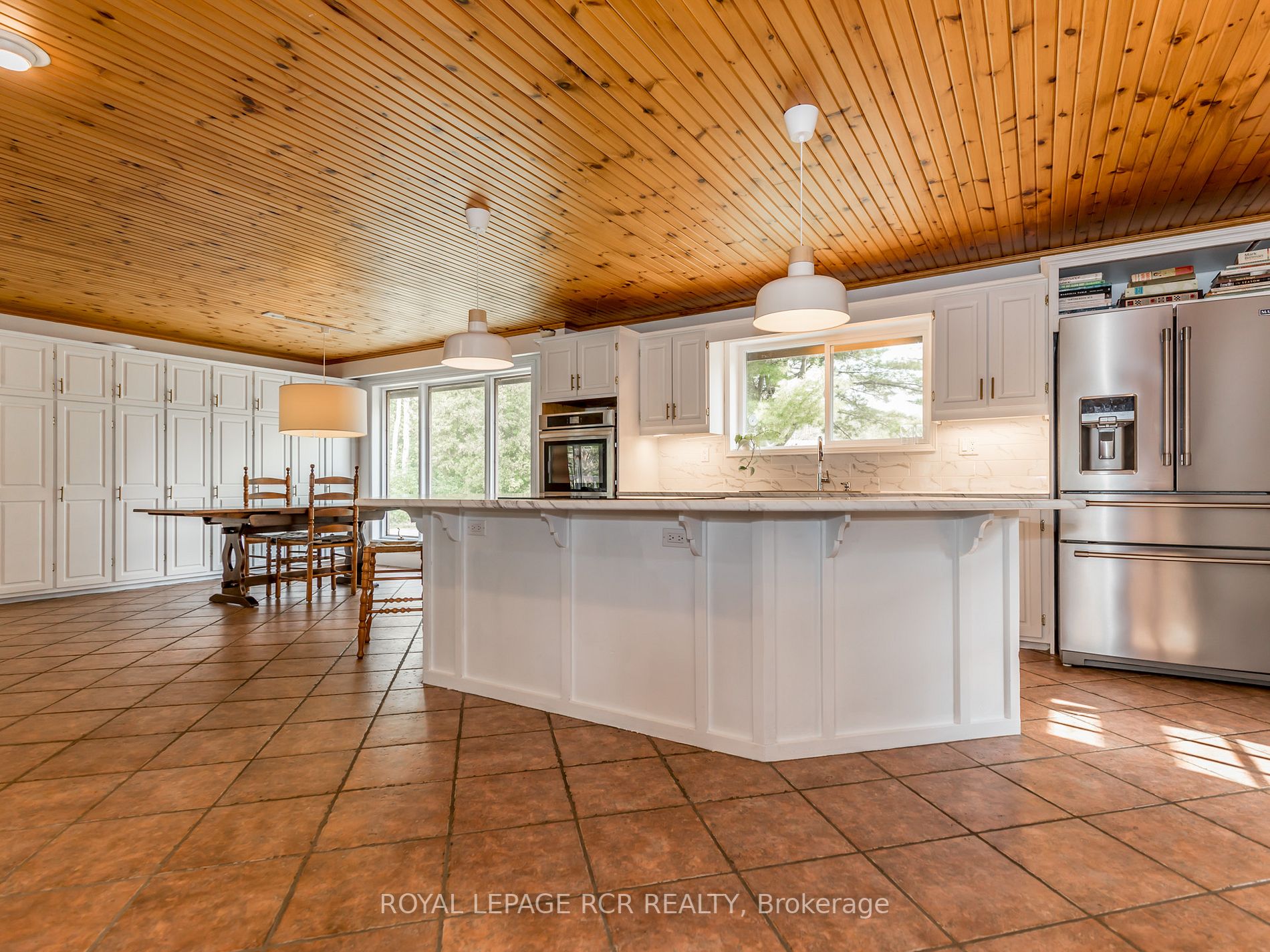 8689 Concession 5 Rd