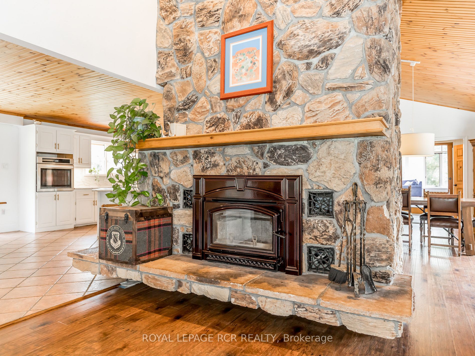 8689 Concession 5 Rd