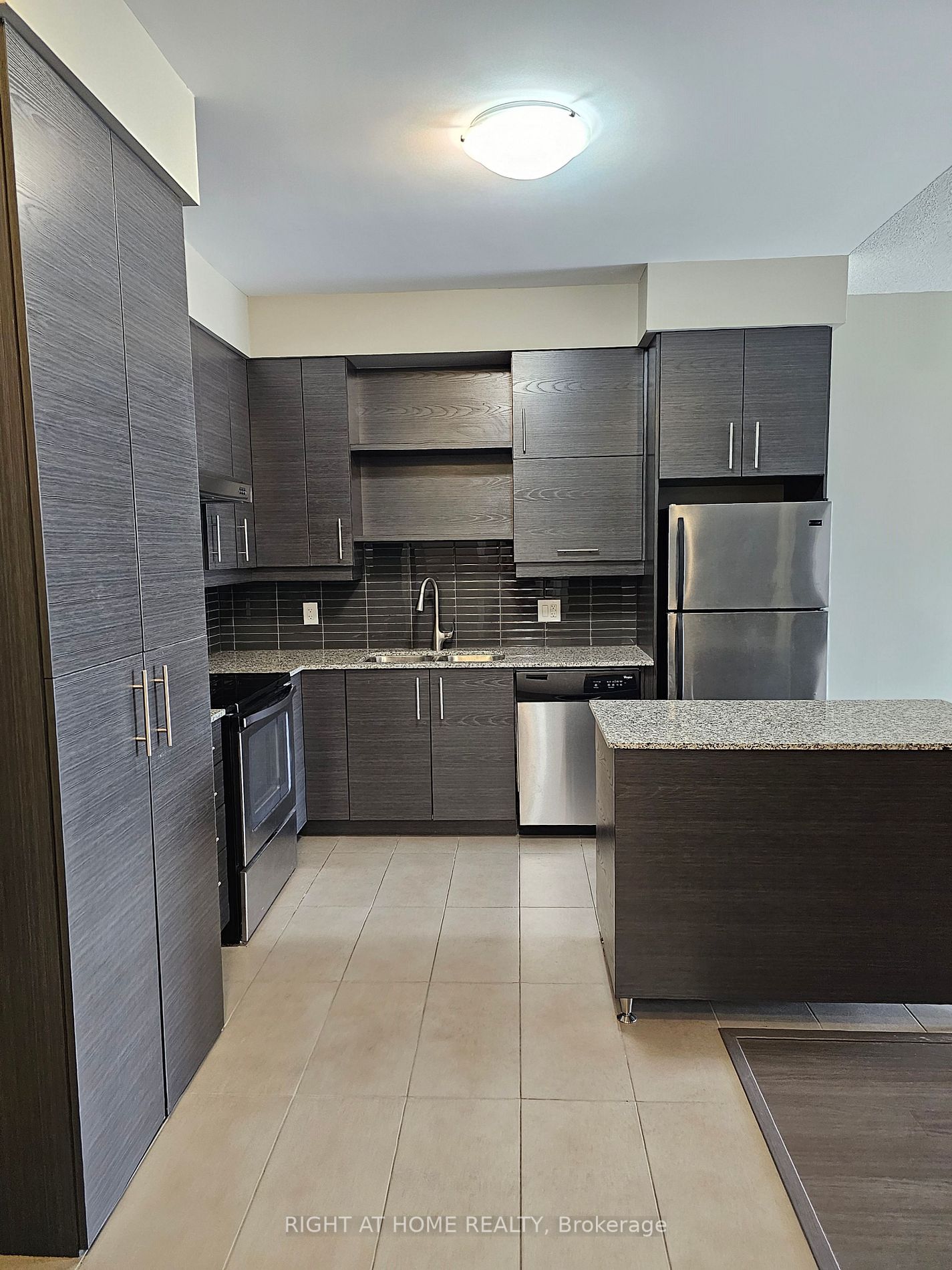 325 South Park Rd, #511