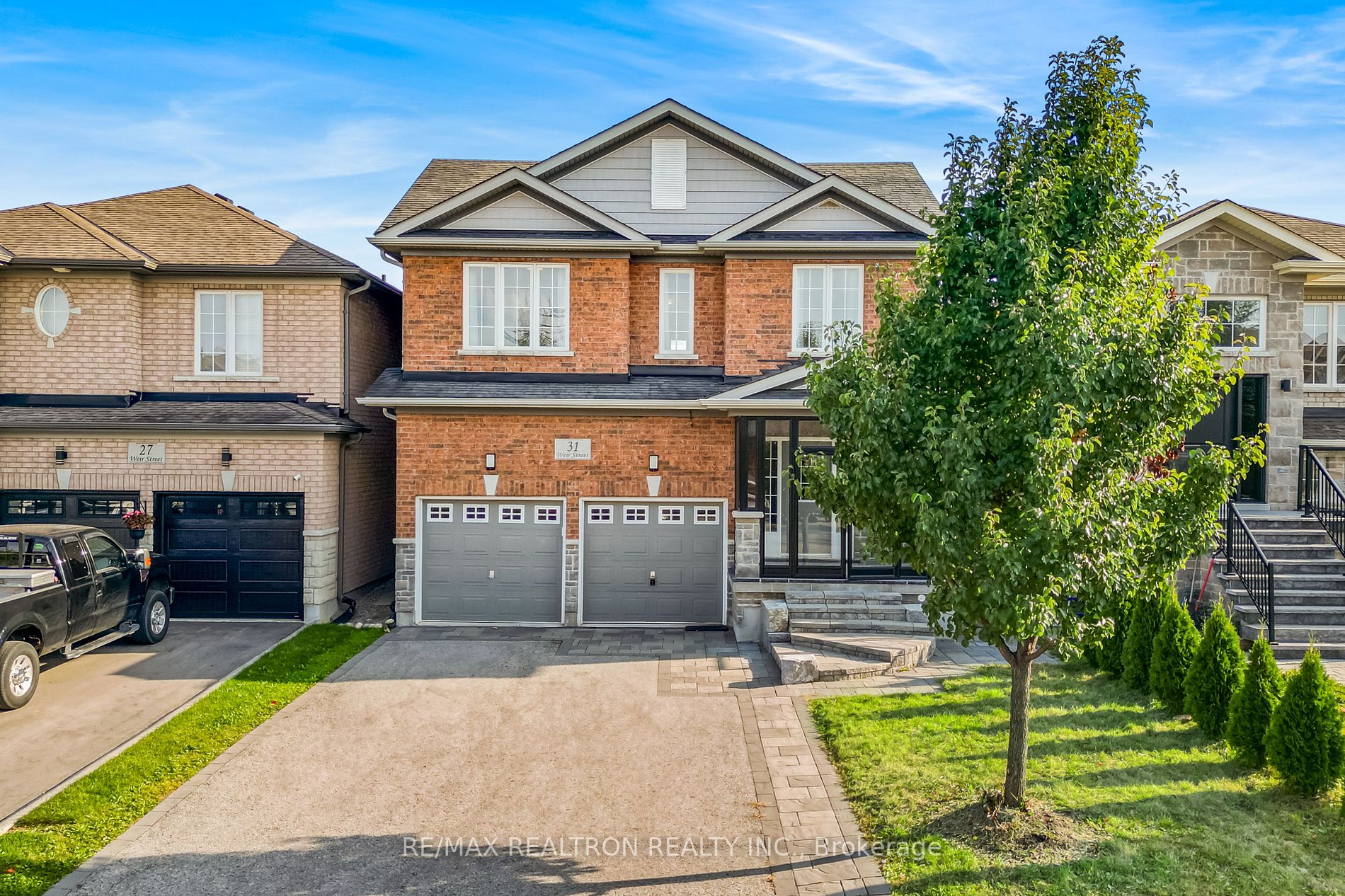 31 Weir St