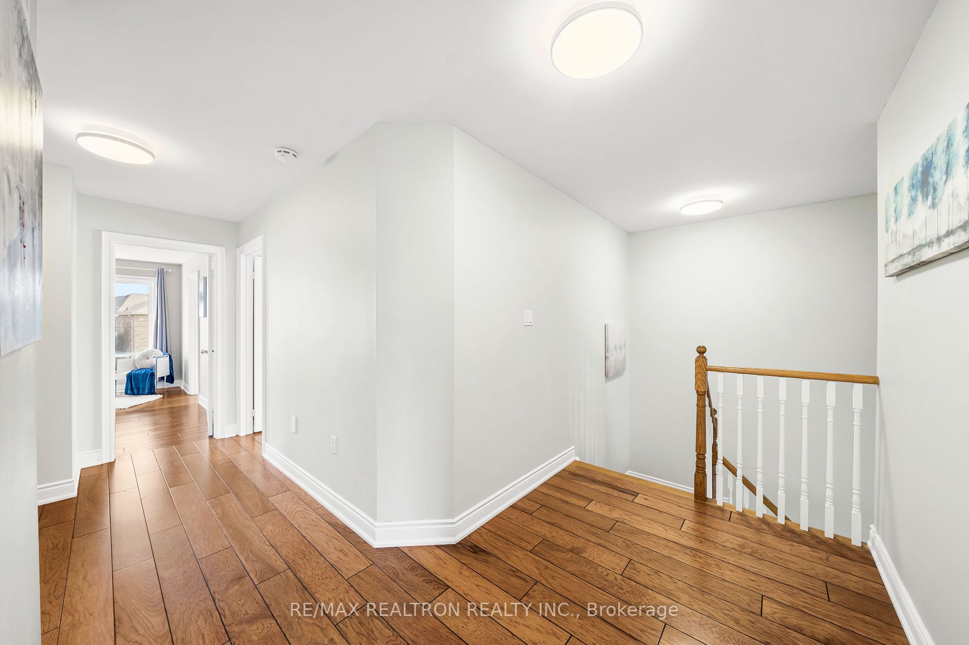 31 Weir St