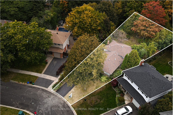 31 Knotty Pine Tr, Markham