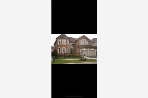 37 Red Cardinal Tr, Richmond Hill