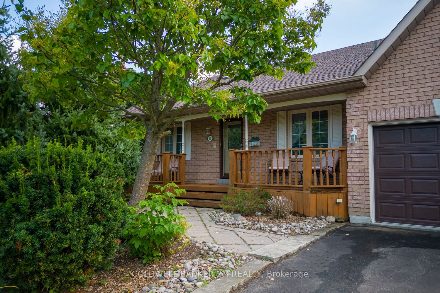 11 Turner Dr