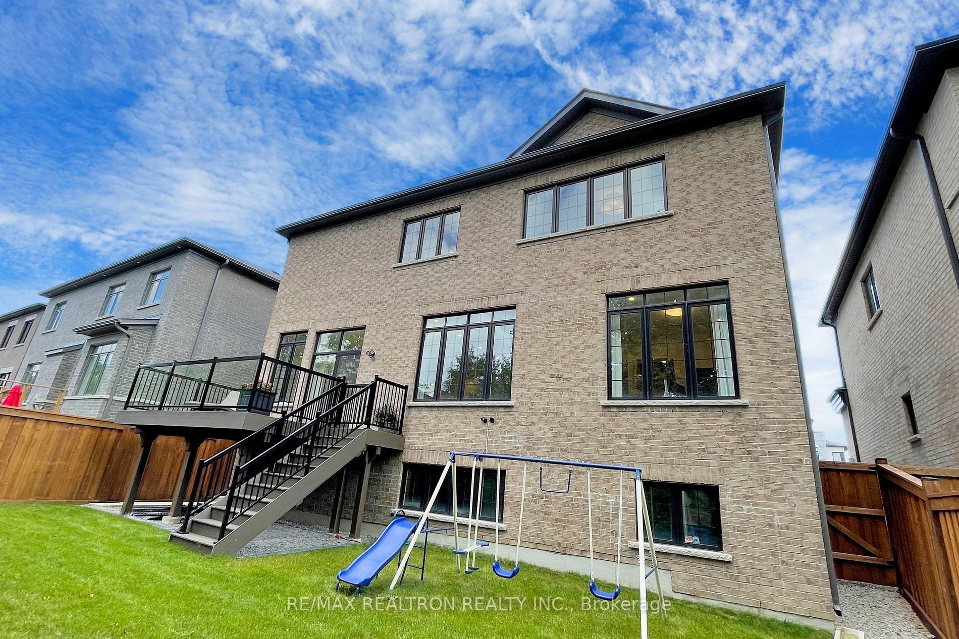 51 Bert Bell Court