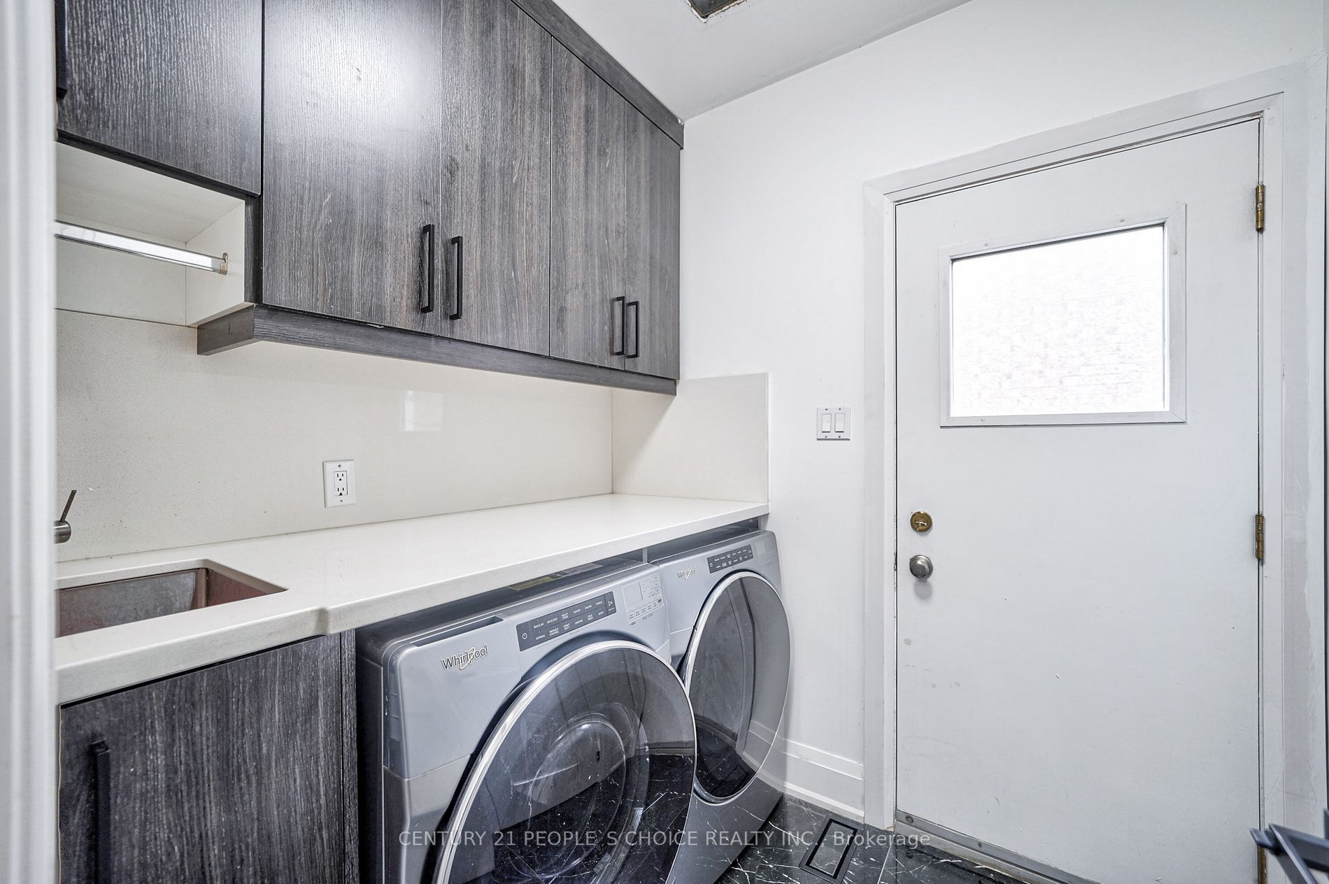 29 Previn Crt