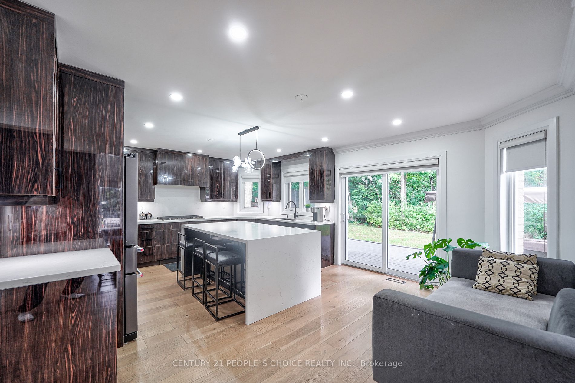 29 Previn Crt