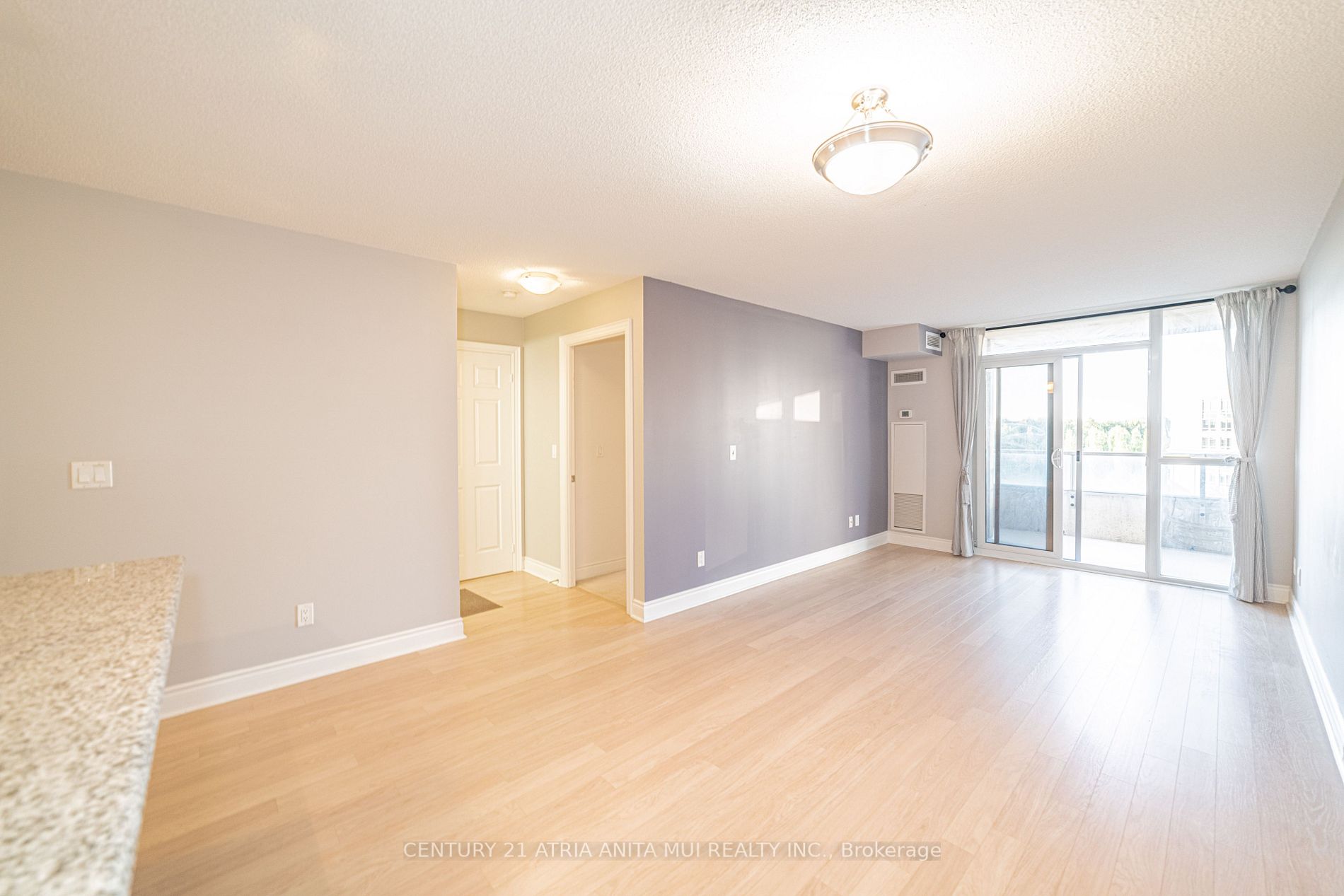23 Cox Blvd, #882