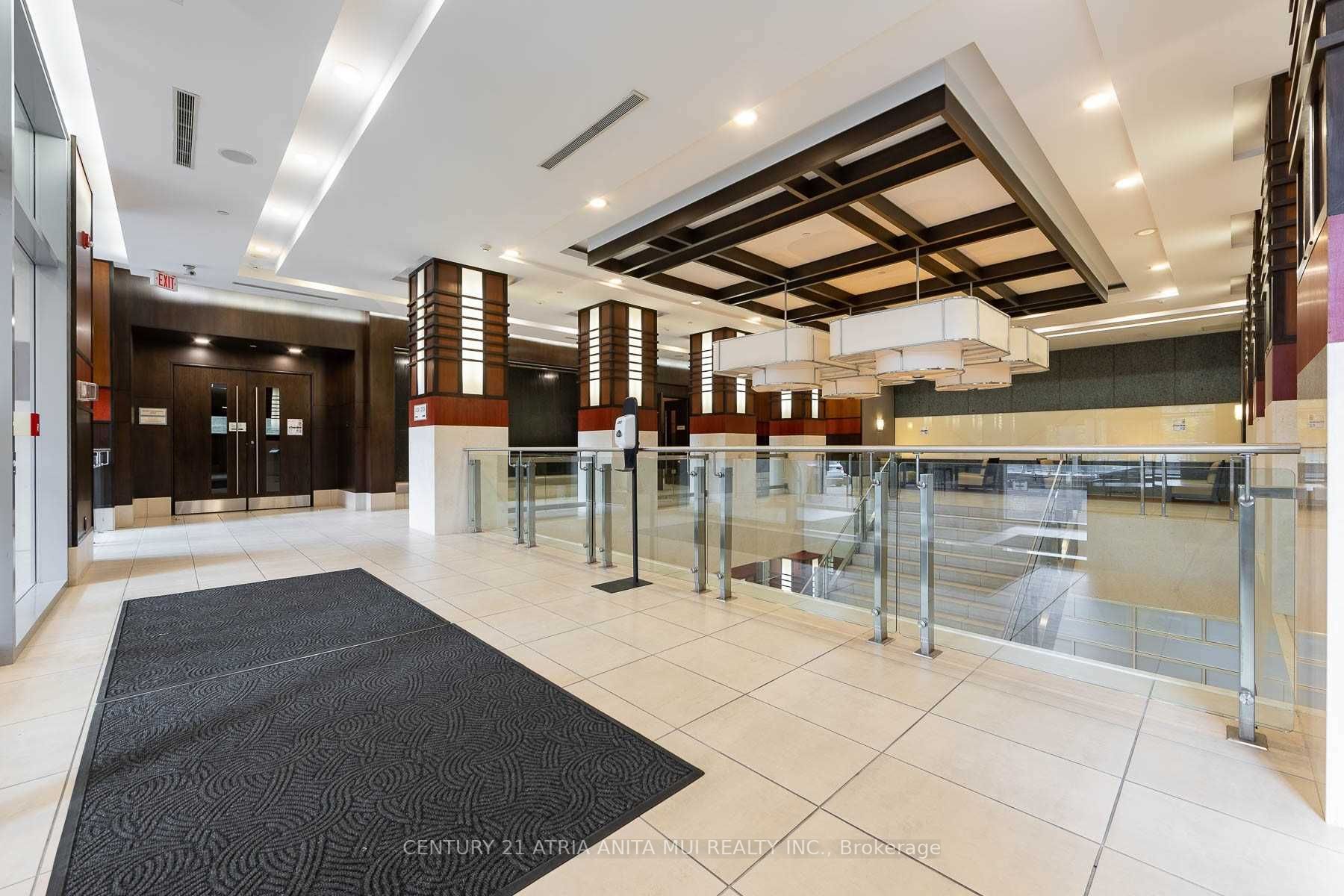 23 Cox Blvd, #882