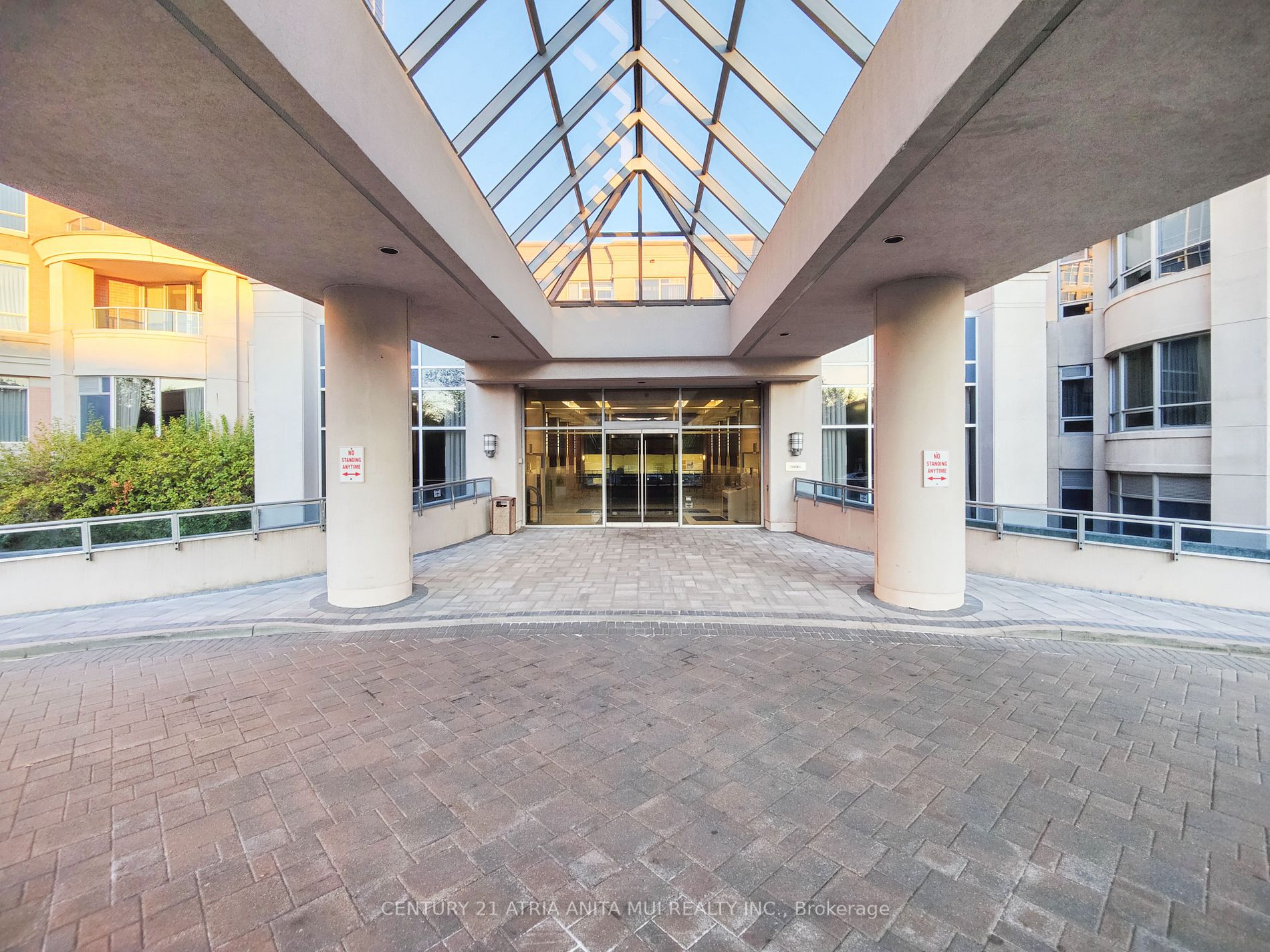 23 Cox Blvd, #882