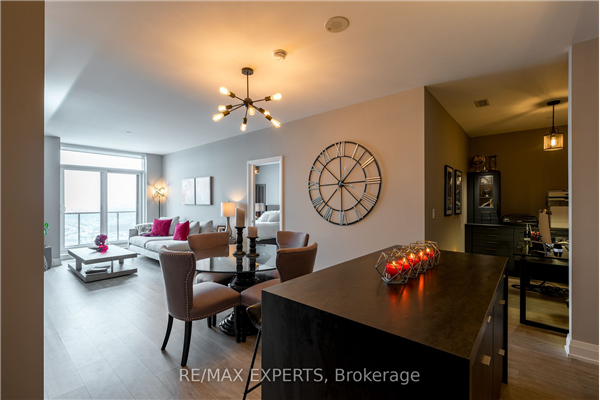 3700 Highway 7 Rd, Vaughan