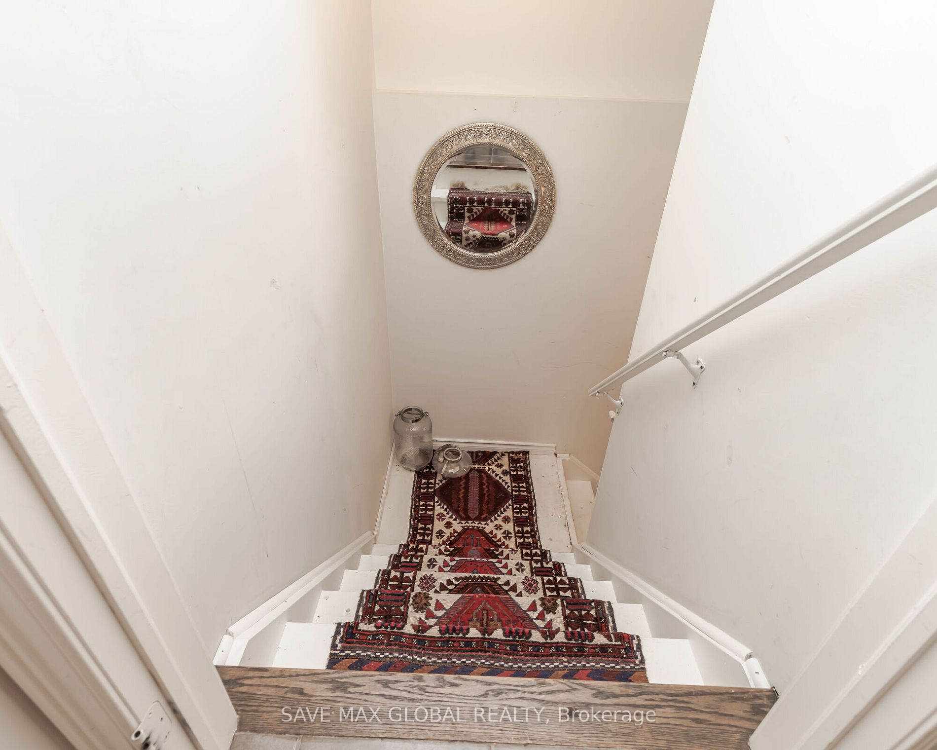 865 Memorial Circle