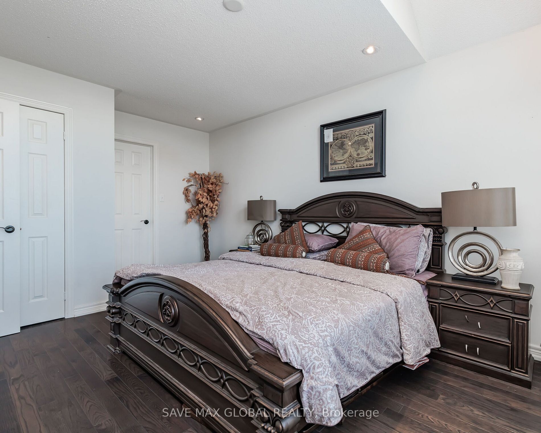 865 Memorial Circle