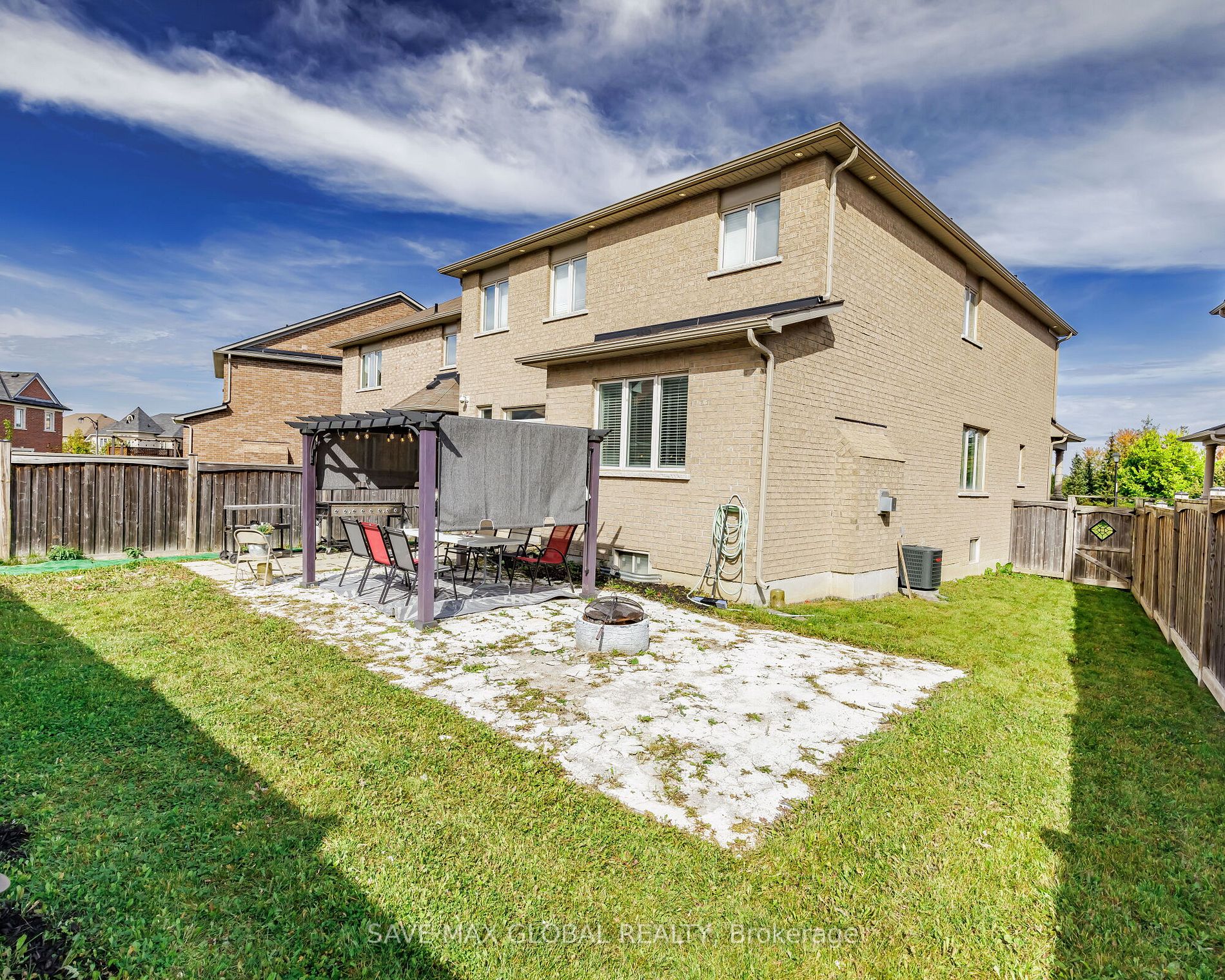 865 Memorial Circle