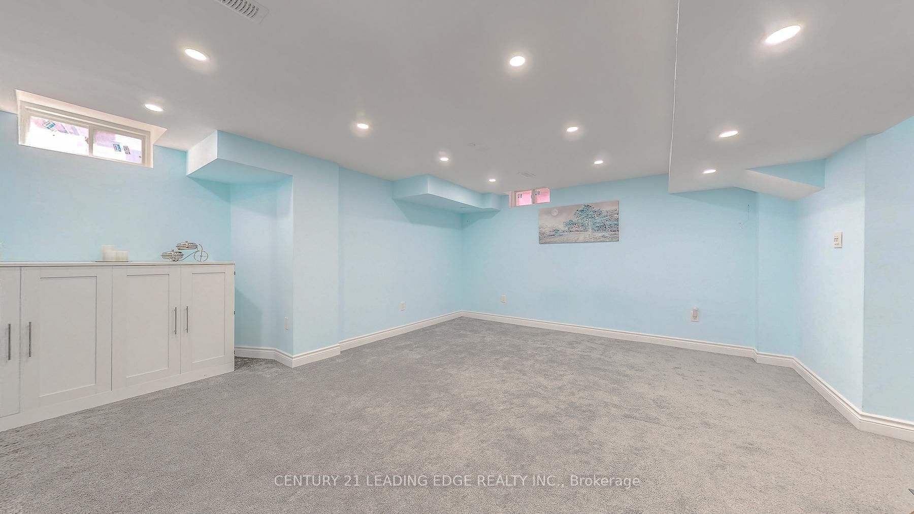 90 James Mccullough Rd