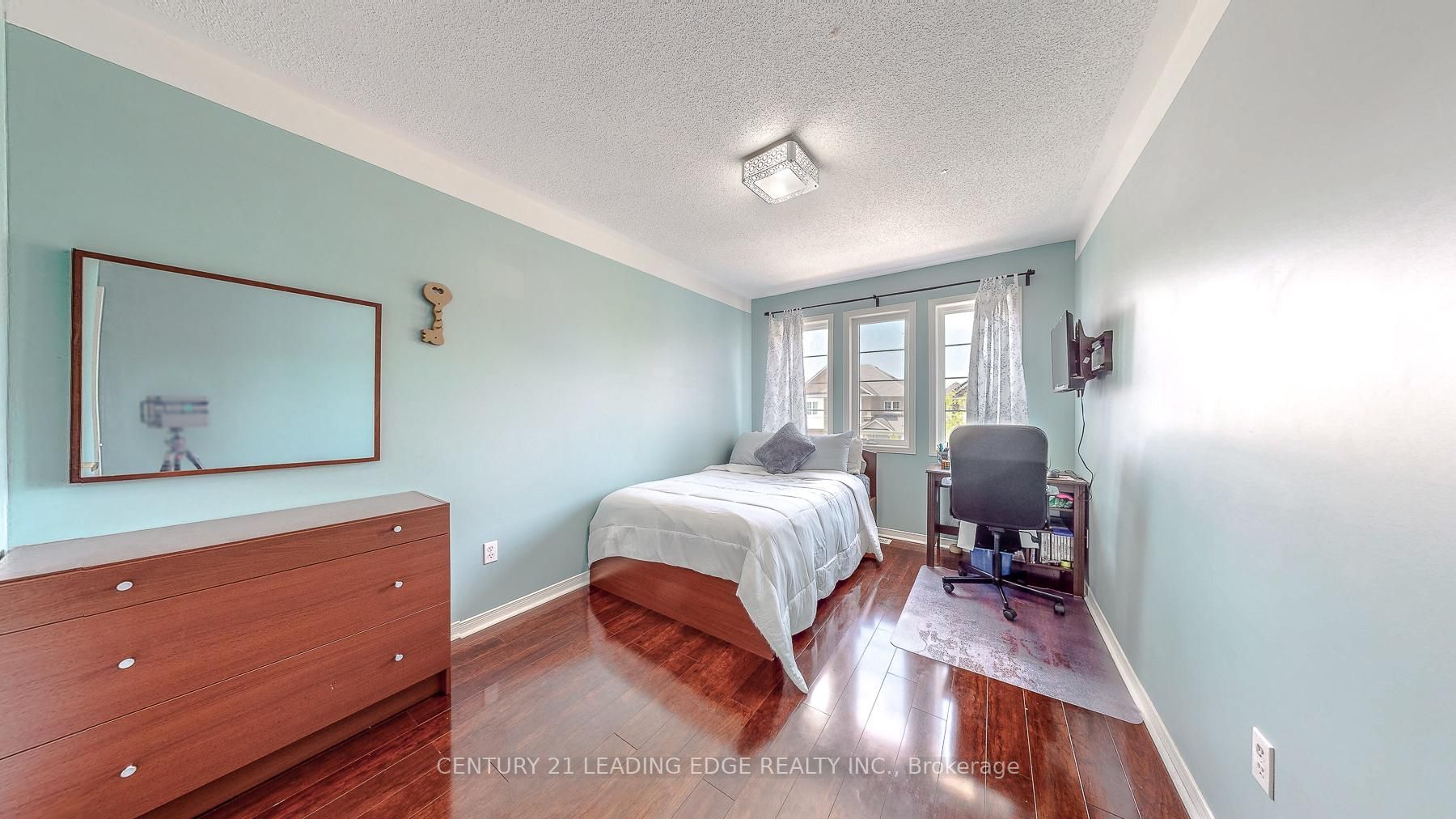 90 James Mccullough Rd